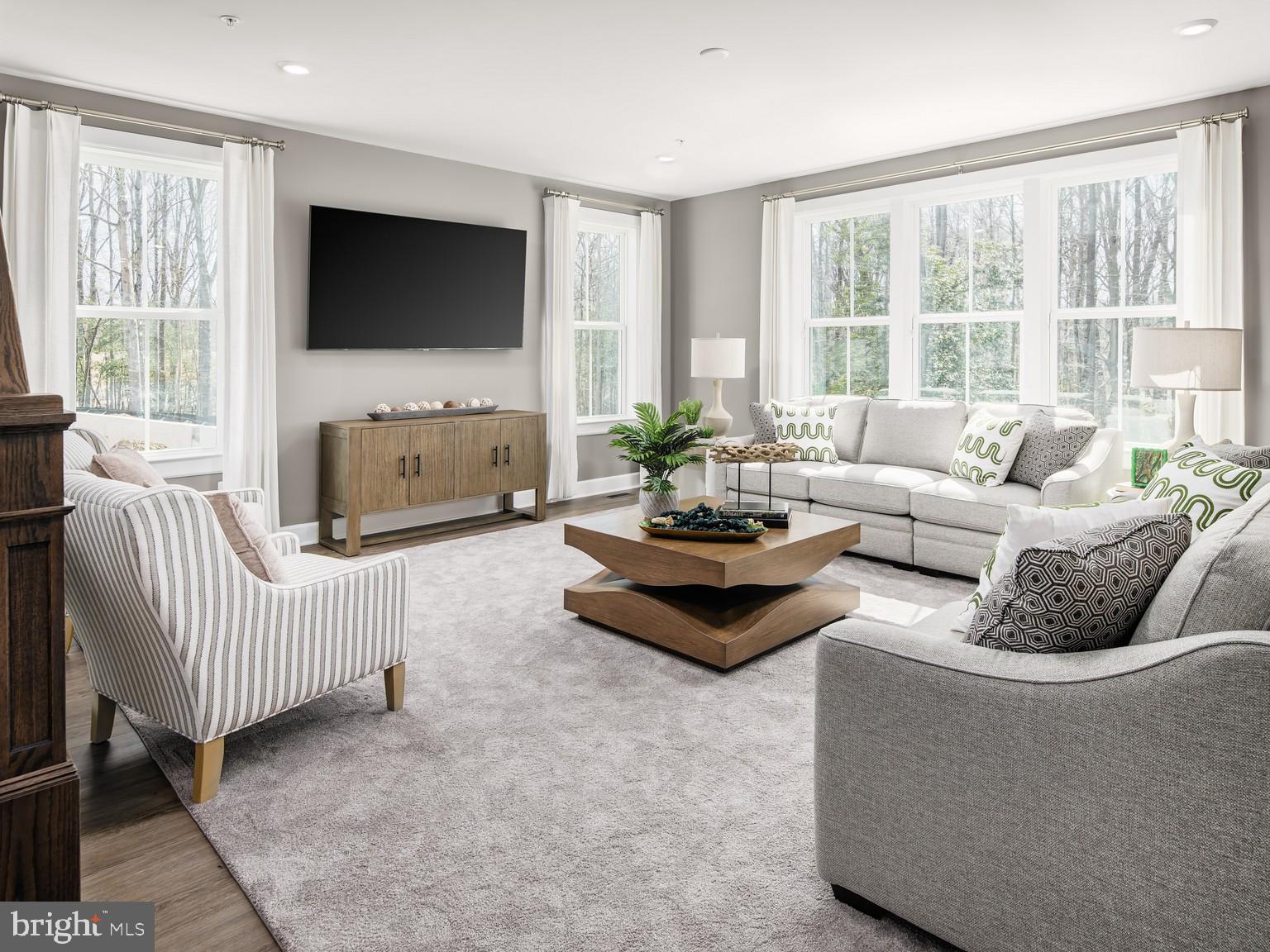 Real estate listing preview #7