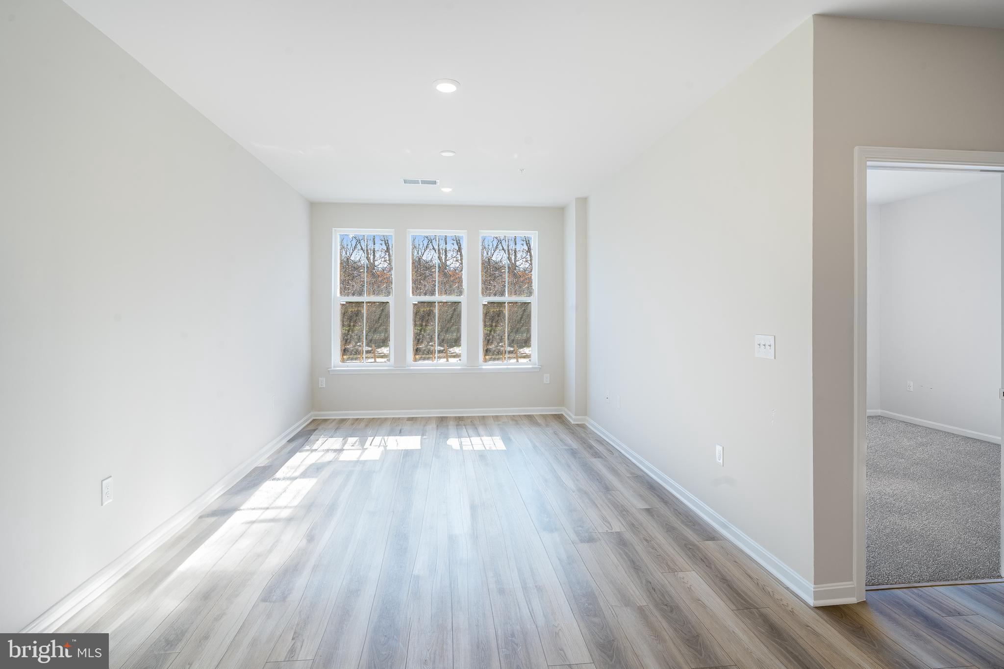 Real estate listing preview #15