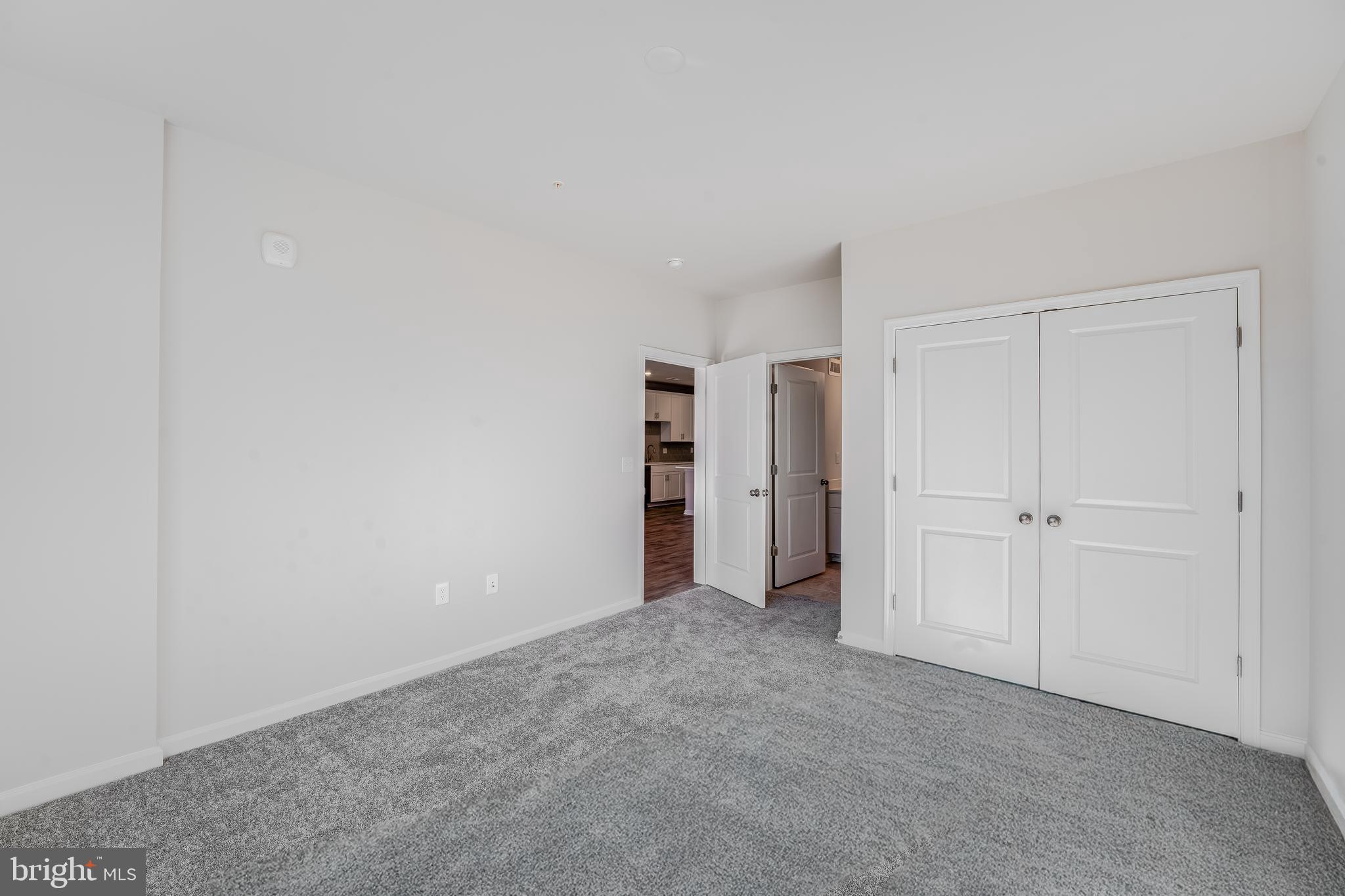 Real estate listing preview #16