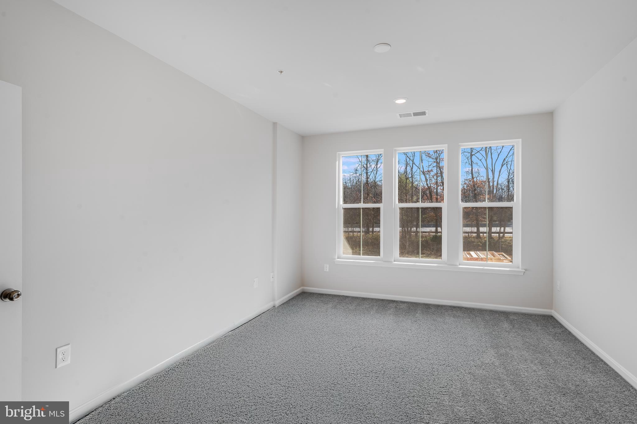 Real estate listing preview #15