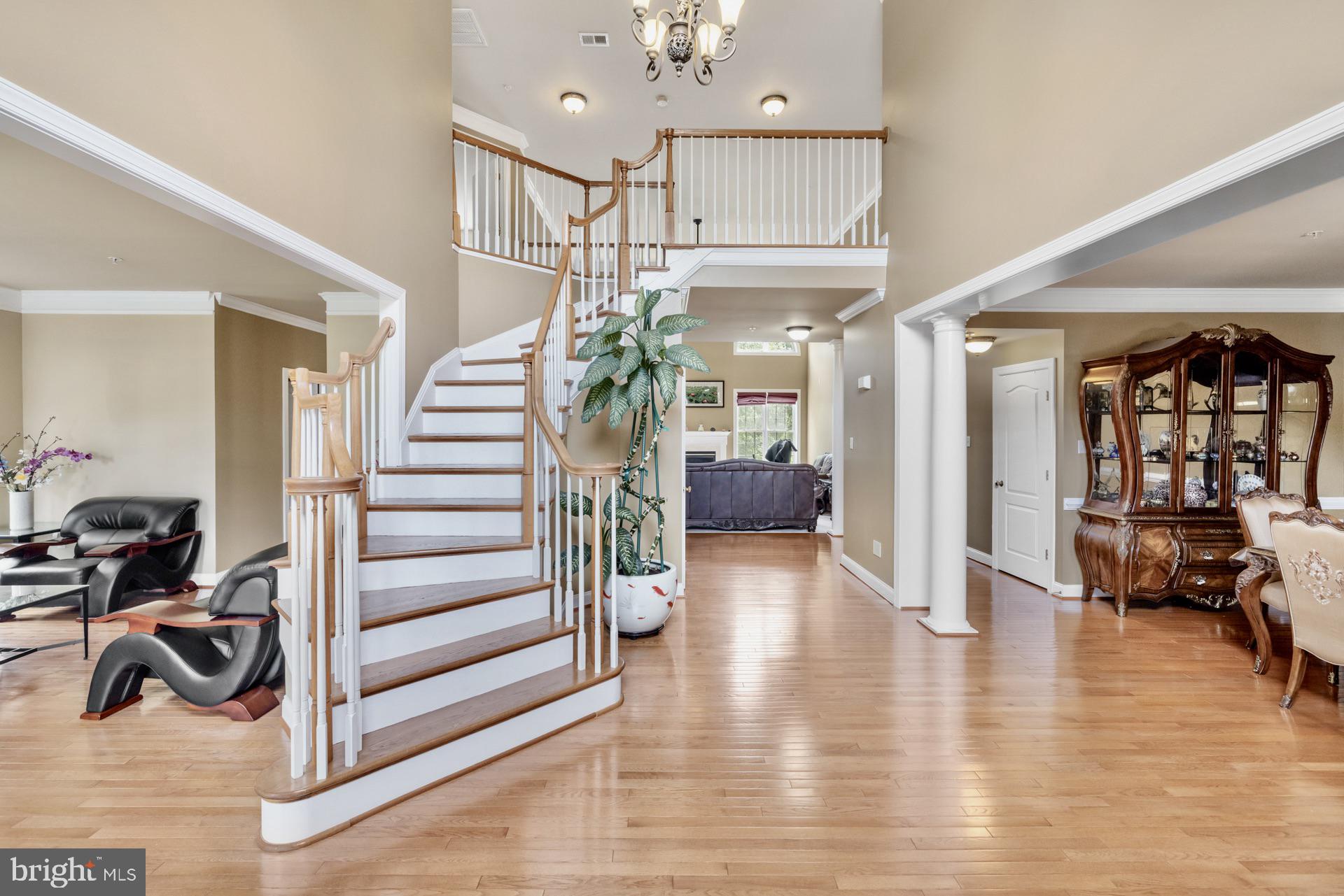 Real estate listing preview #2