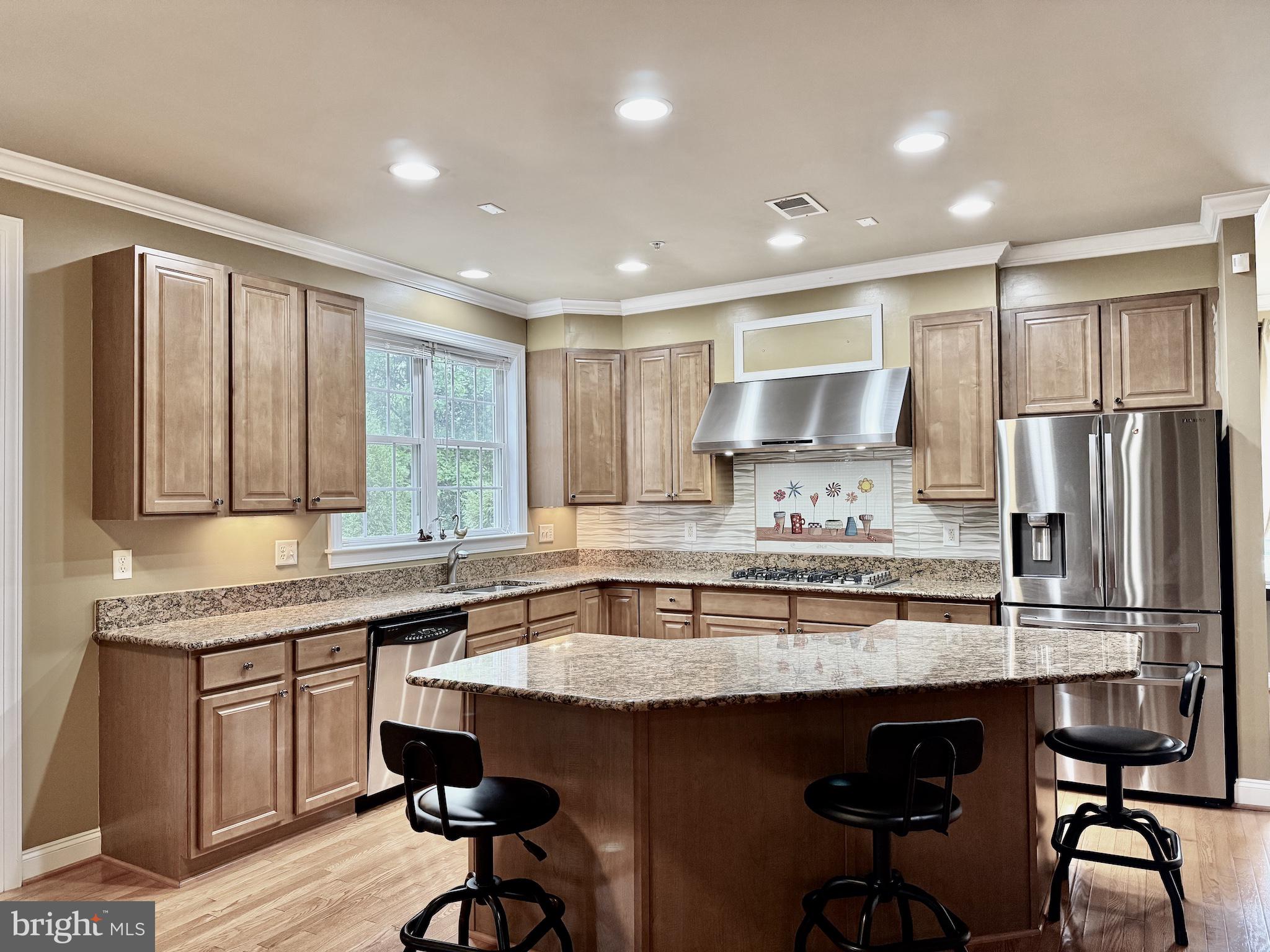 Real estate listing preview #15