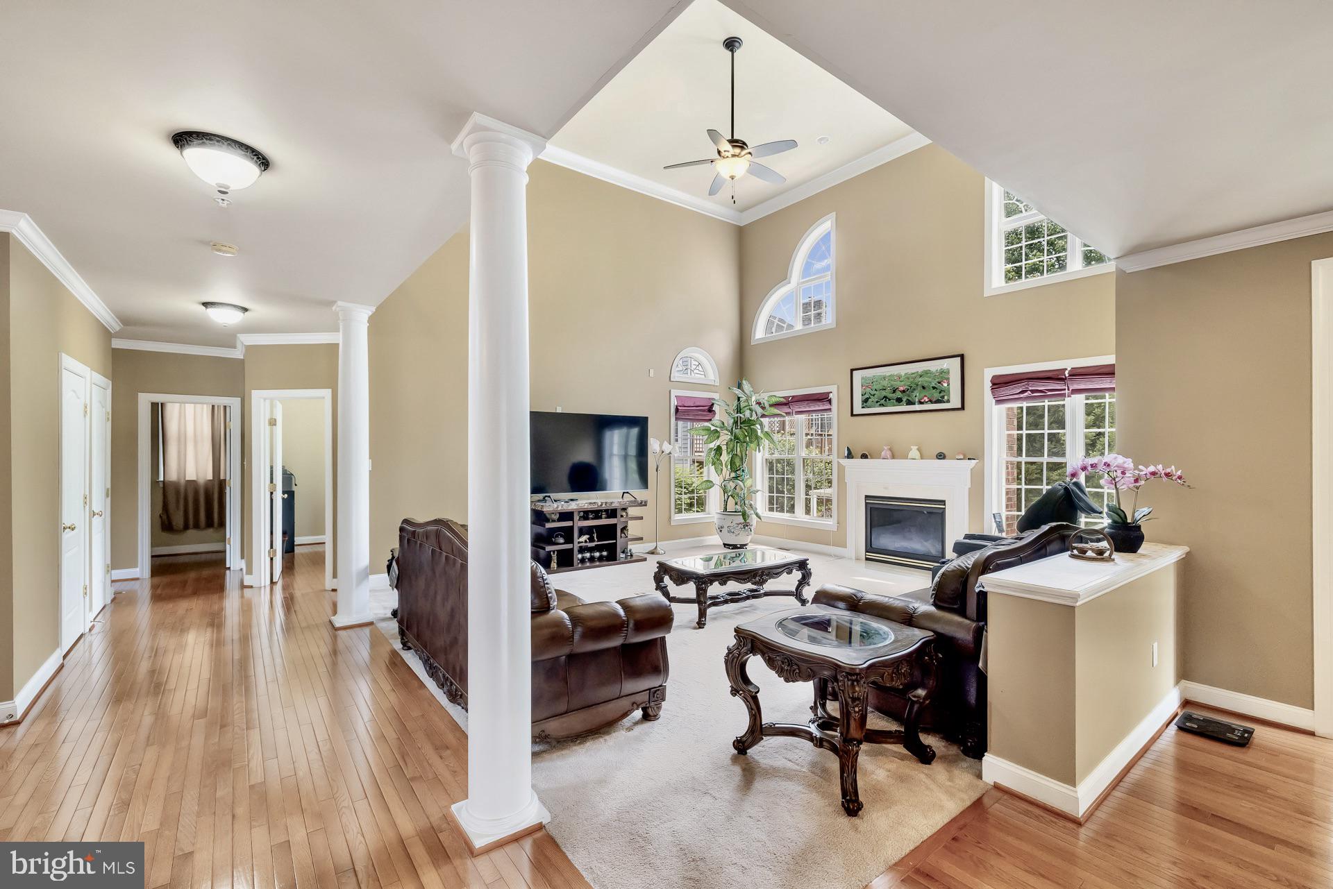 Real estate listing preview #6