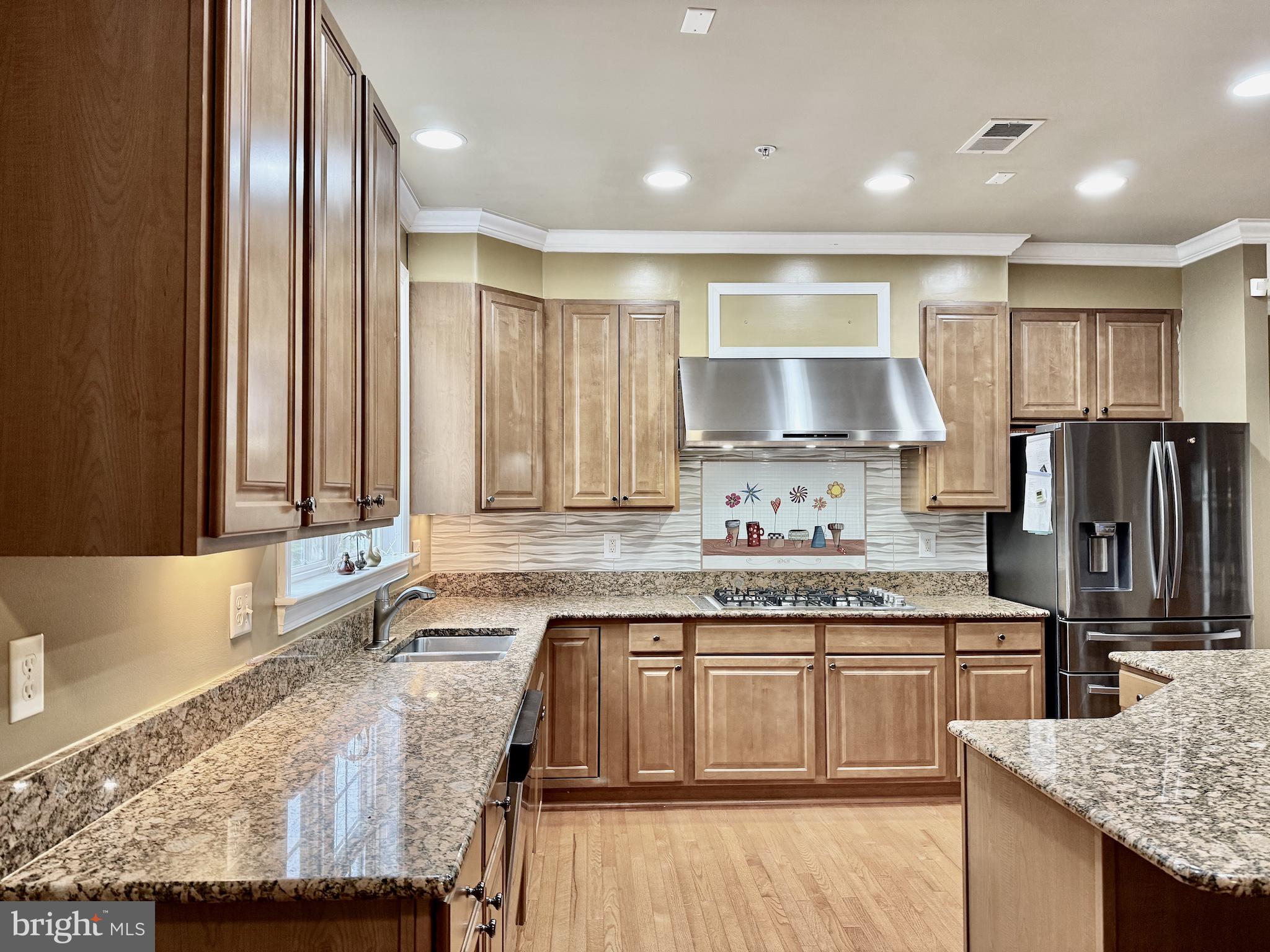 Real estate listing preview #13