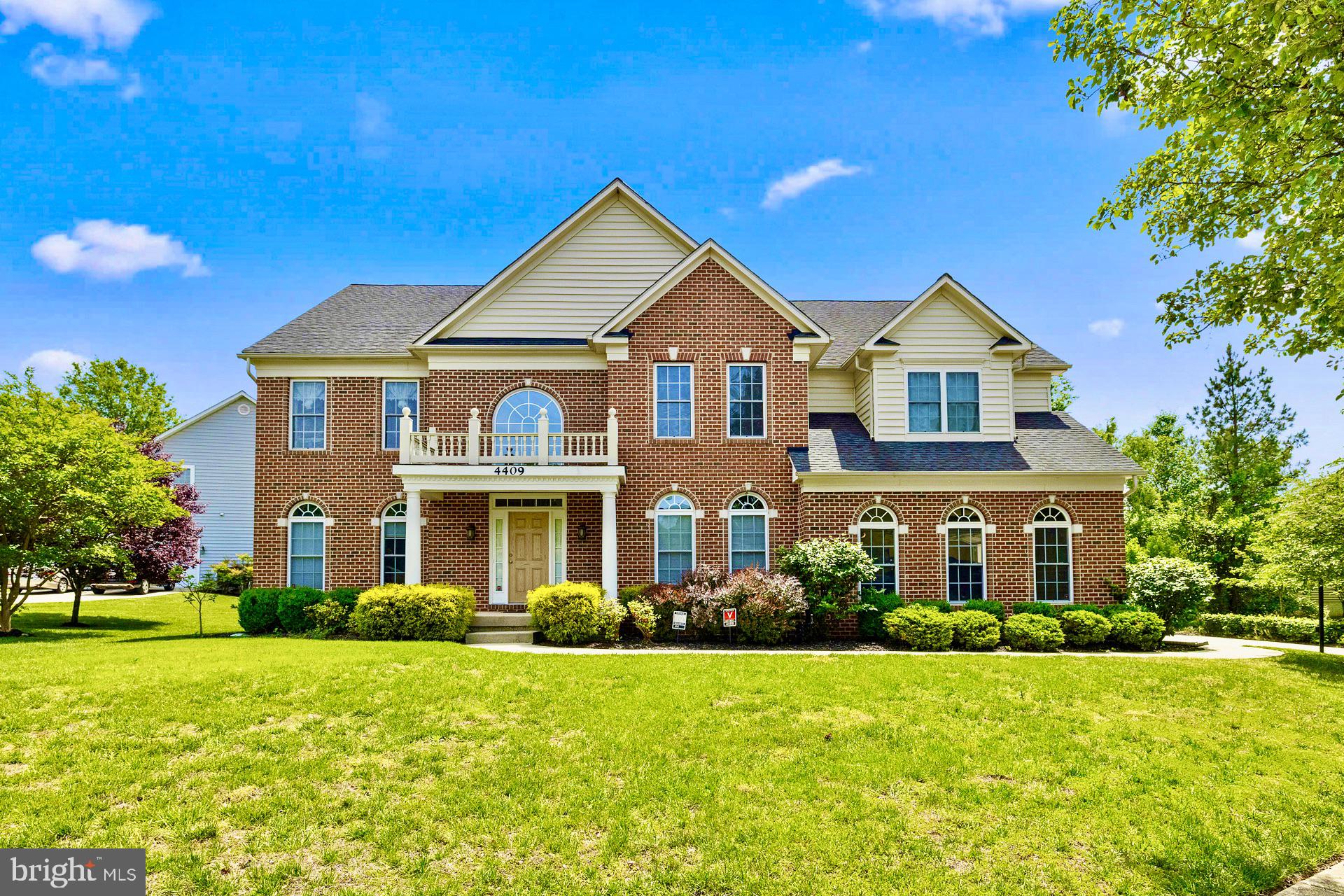 Real estate listing preview #1