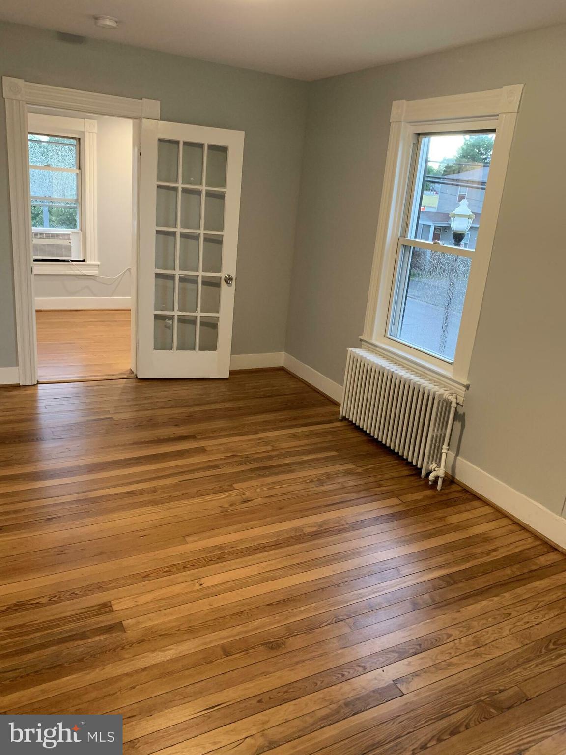 Real estate listing preview #12