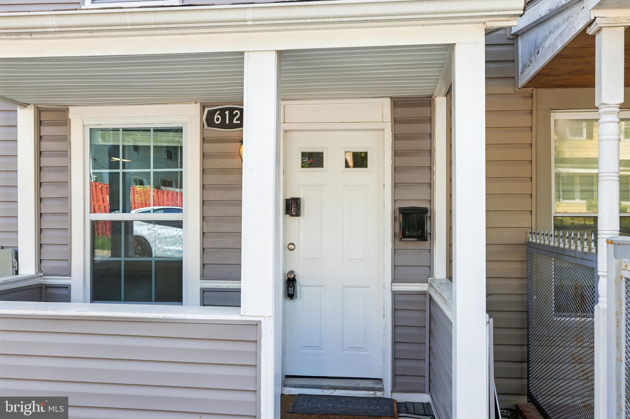 Real estate listing preview #4