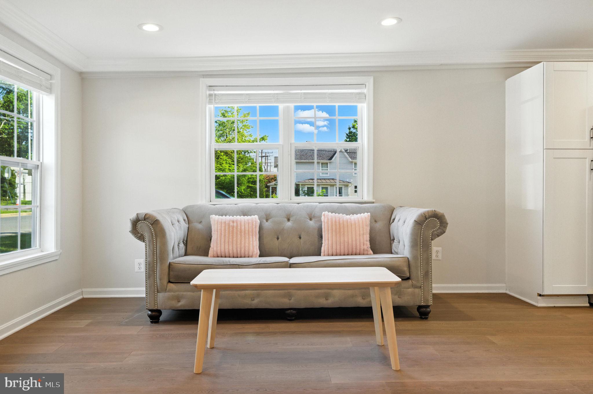 Real estate listing preview #9