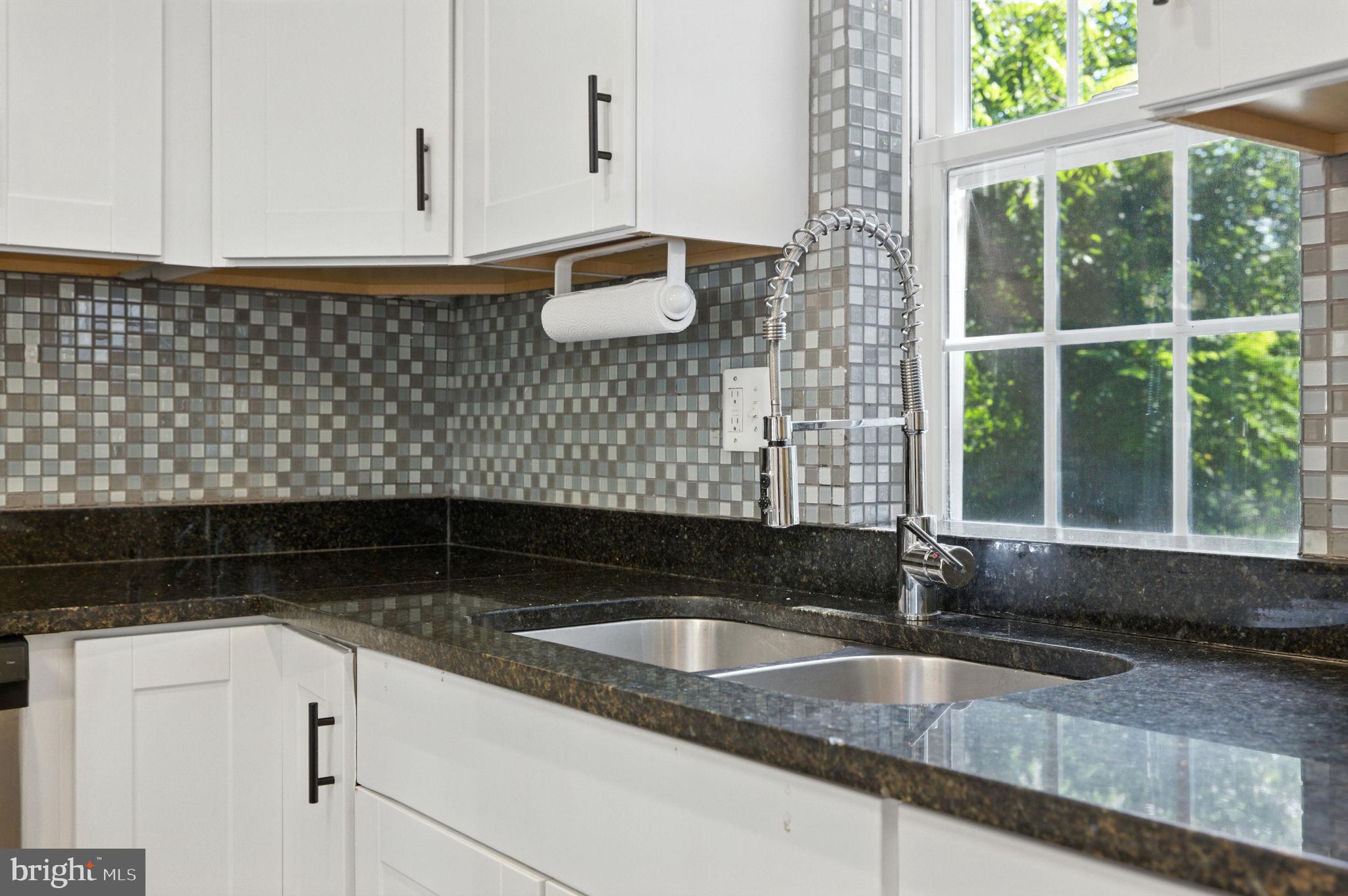 Real estate listing preview #17