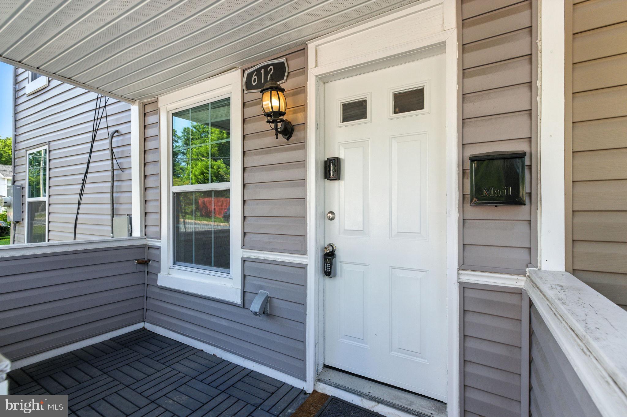 Real estate listing preview #6