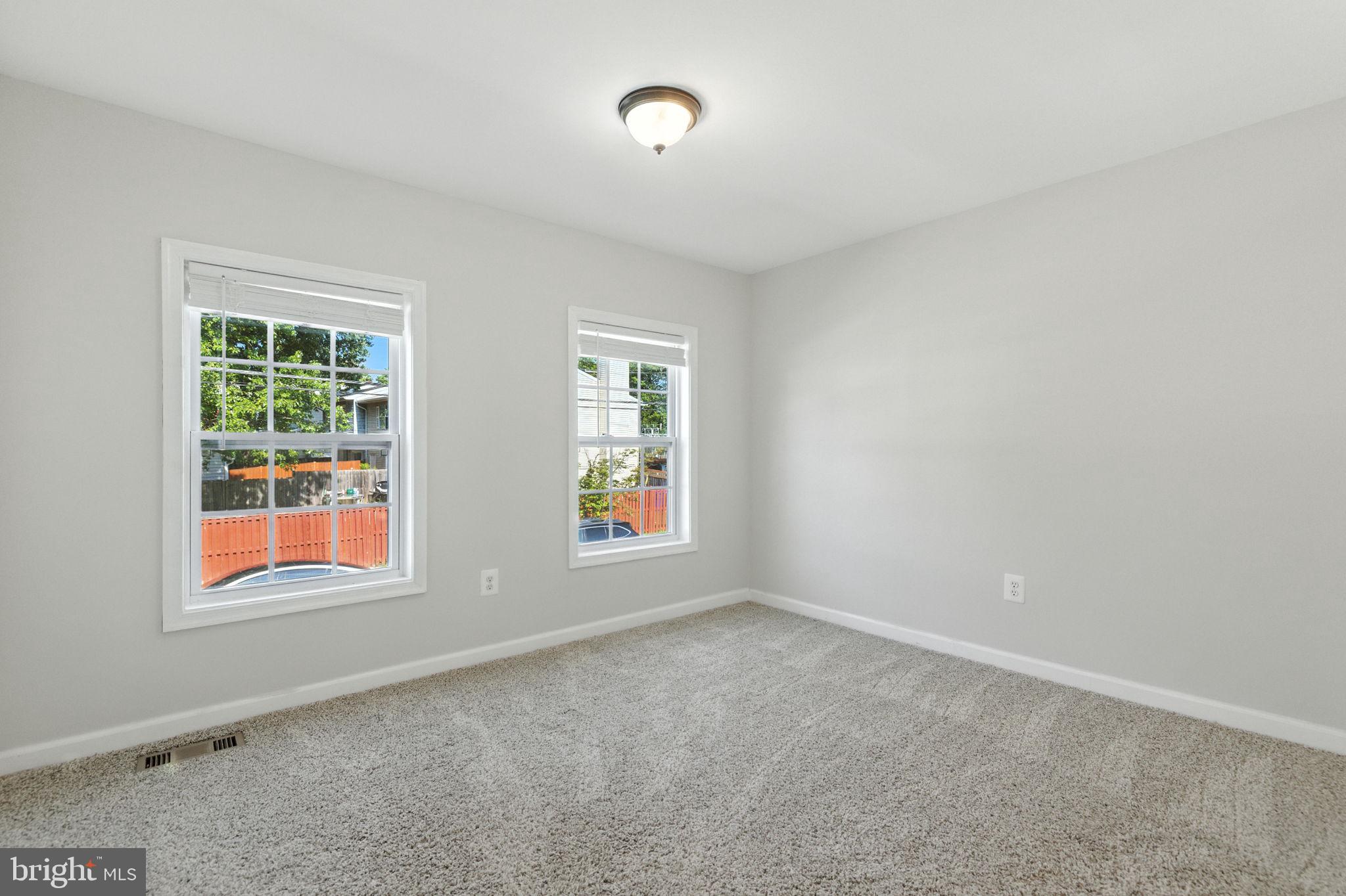 Real estate listing preview #34