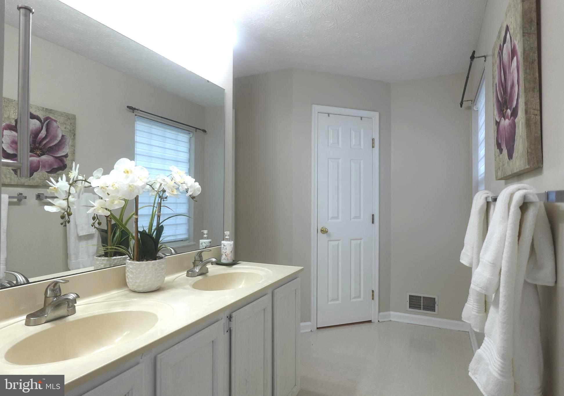 Real estate listing preview #37