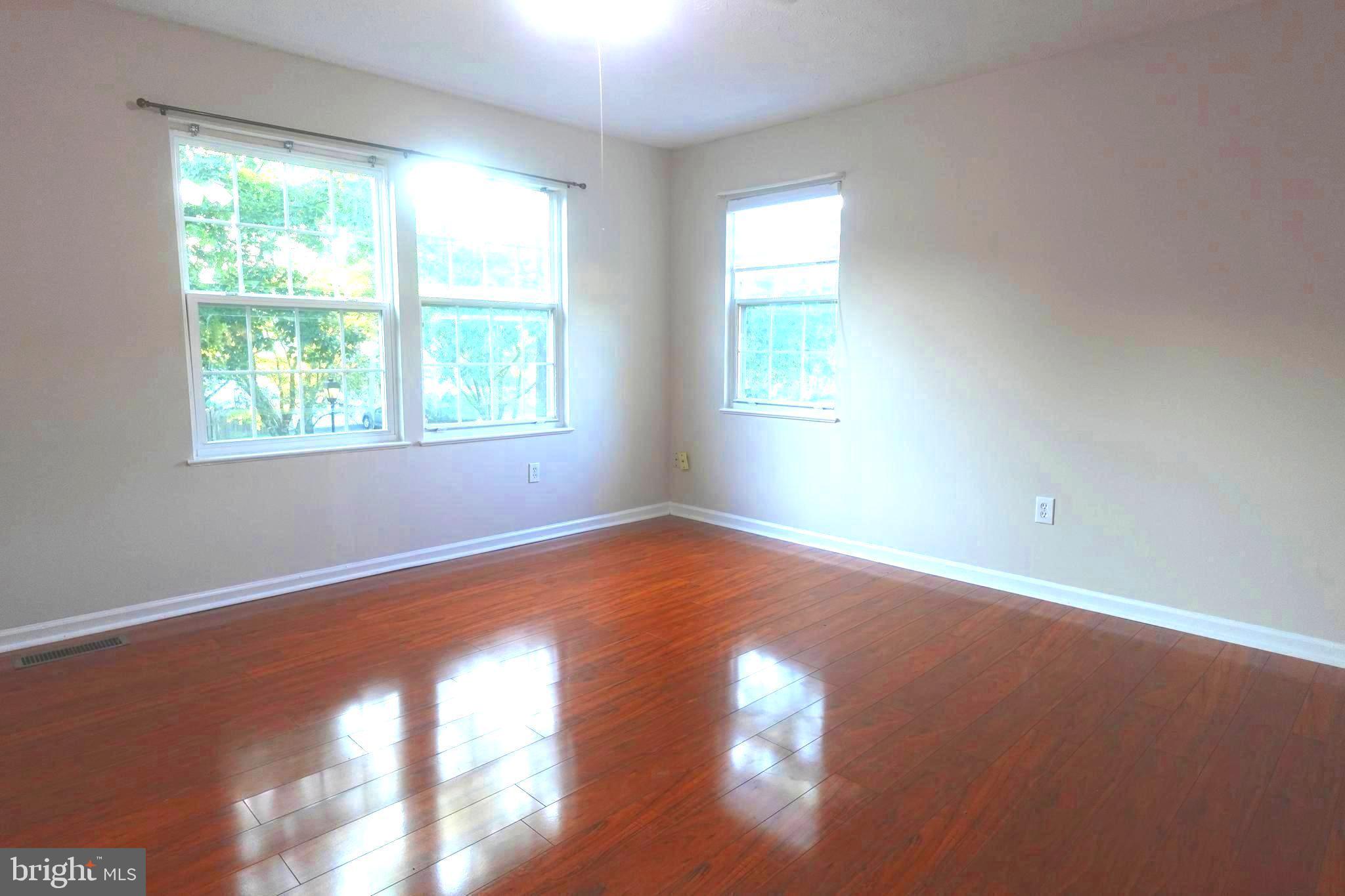 Real estate listing preview #29