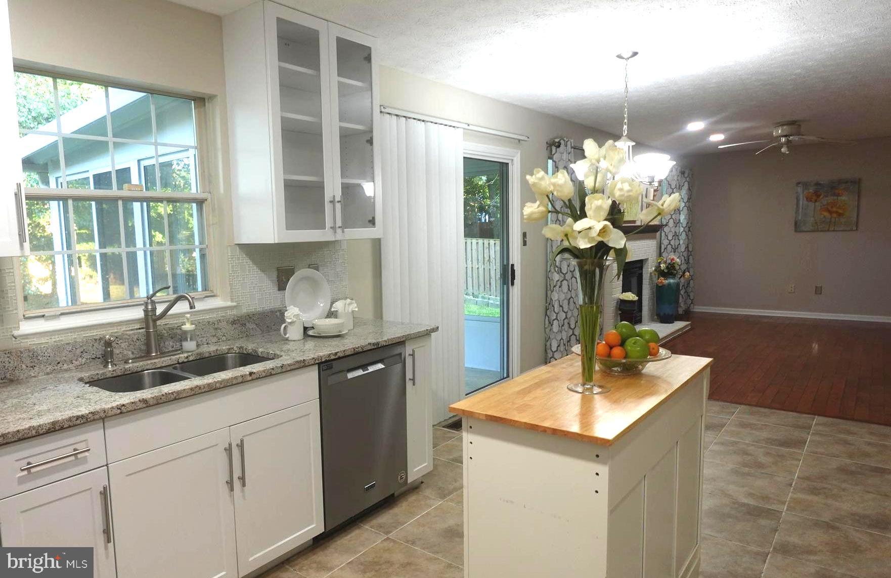 Real estate listing preview #8