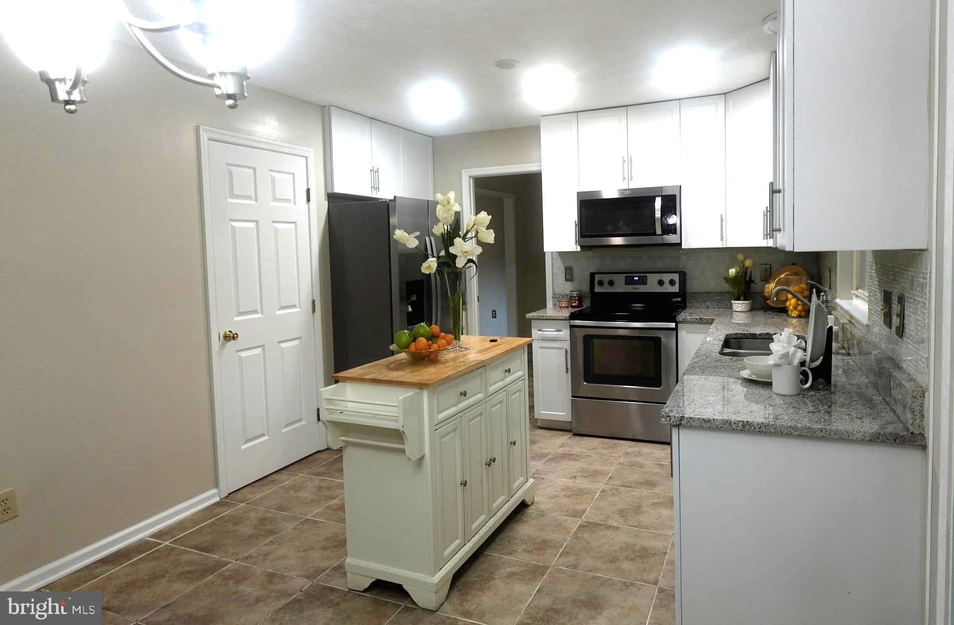 Real estate listing preview #5