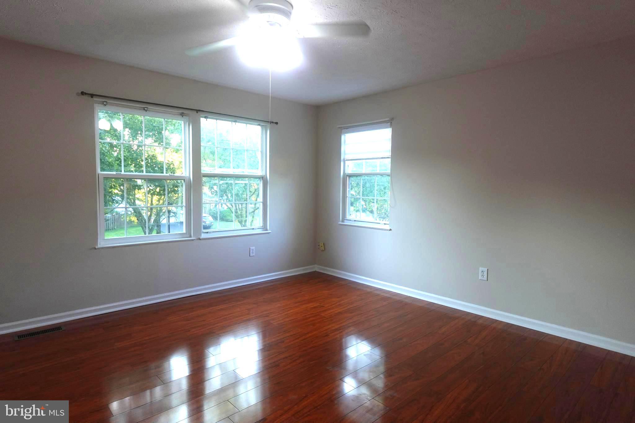 Real estate listing preview #28