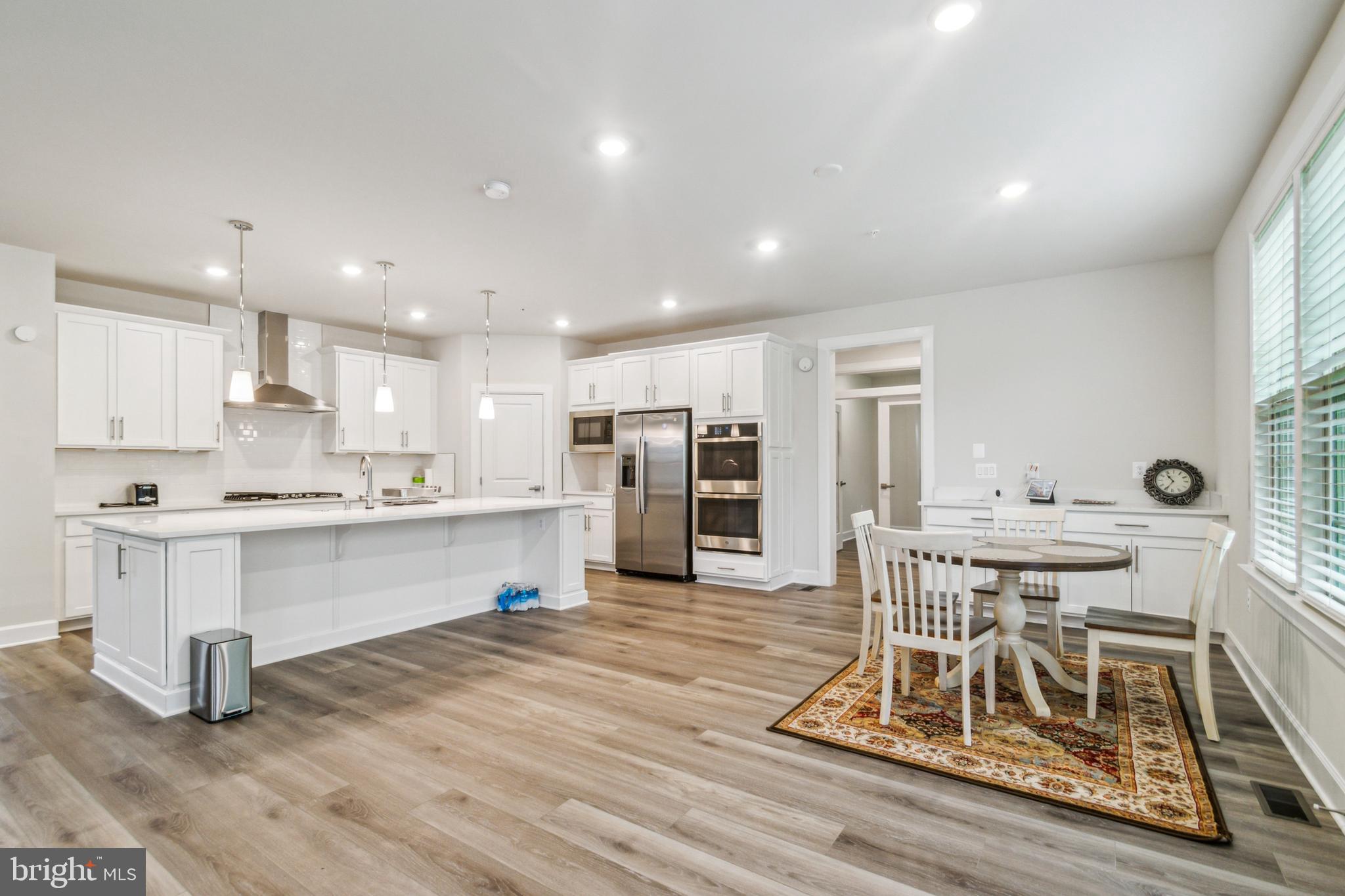 Real estate listing preview #16