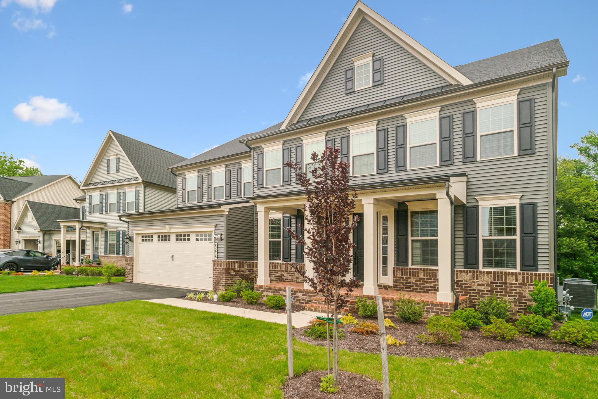 Real estate listing preview #2