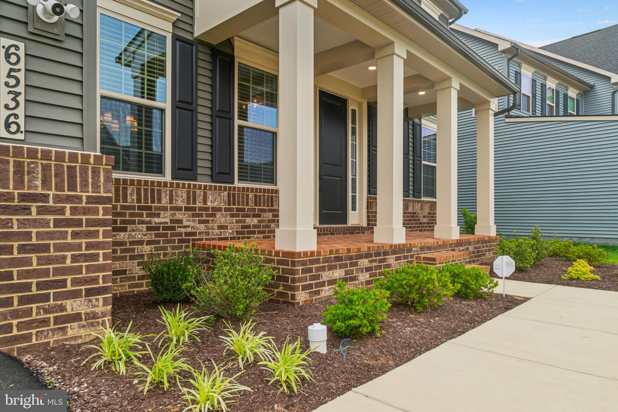 Real estate listing preview #4