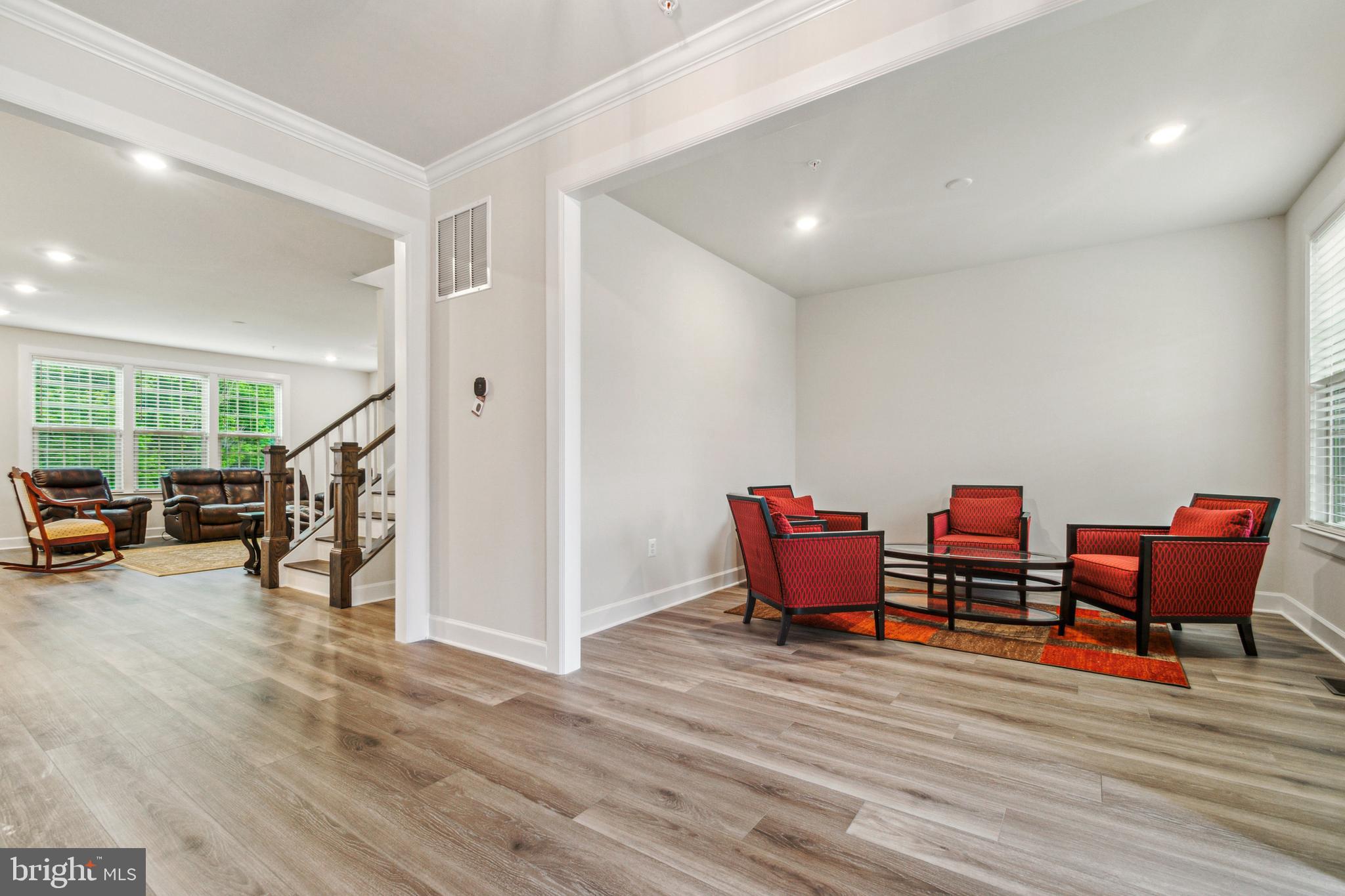 Real estate listing preview #7