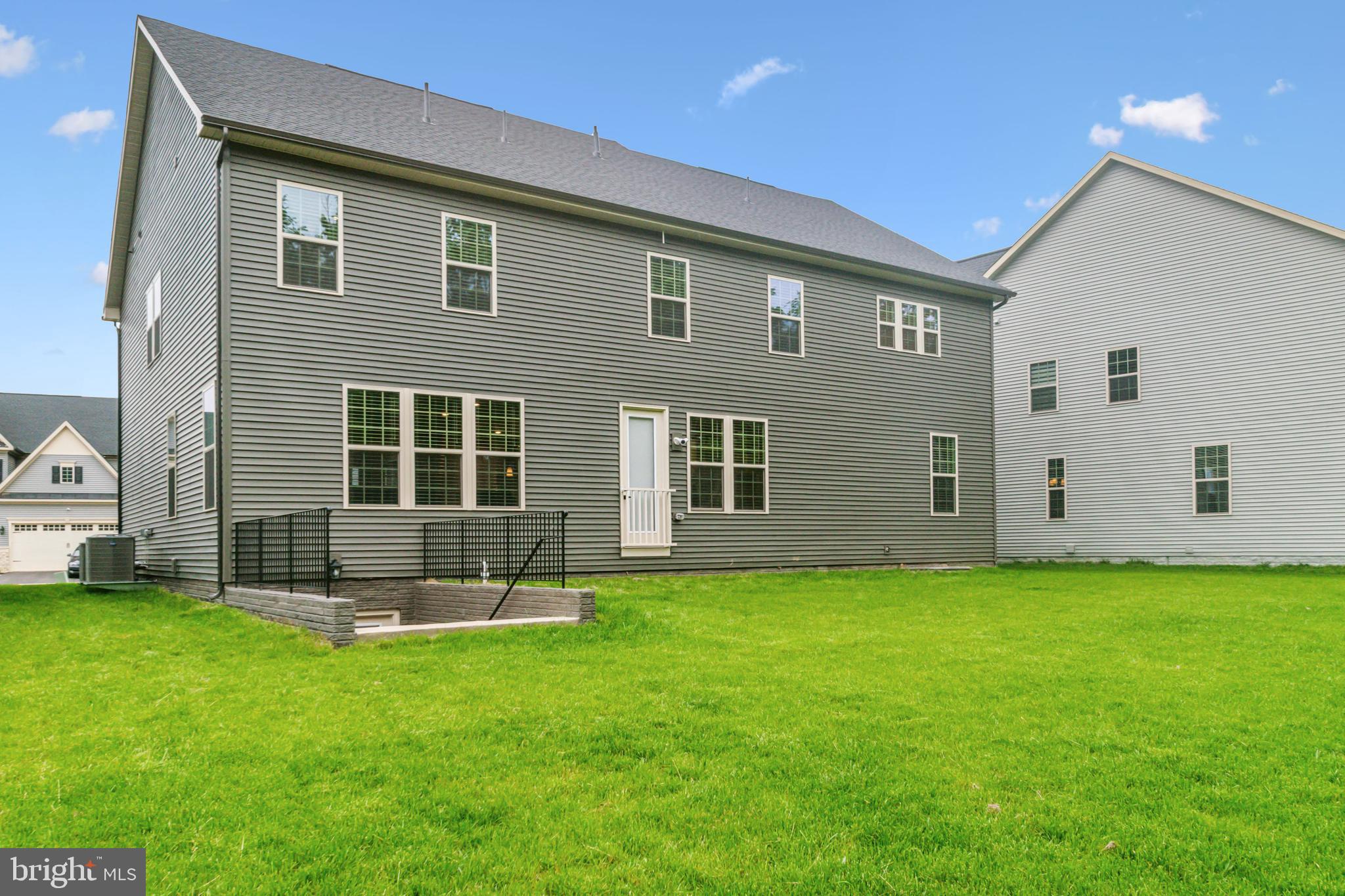 Real estate listing preview #37