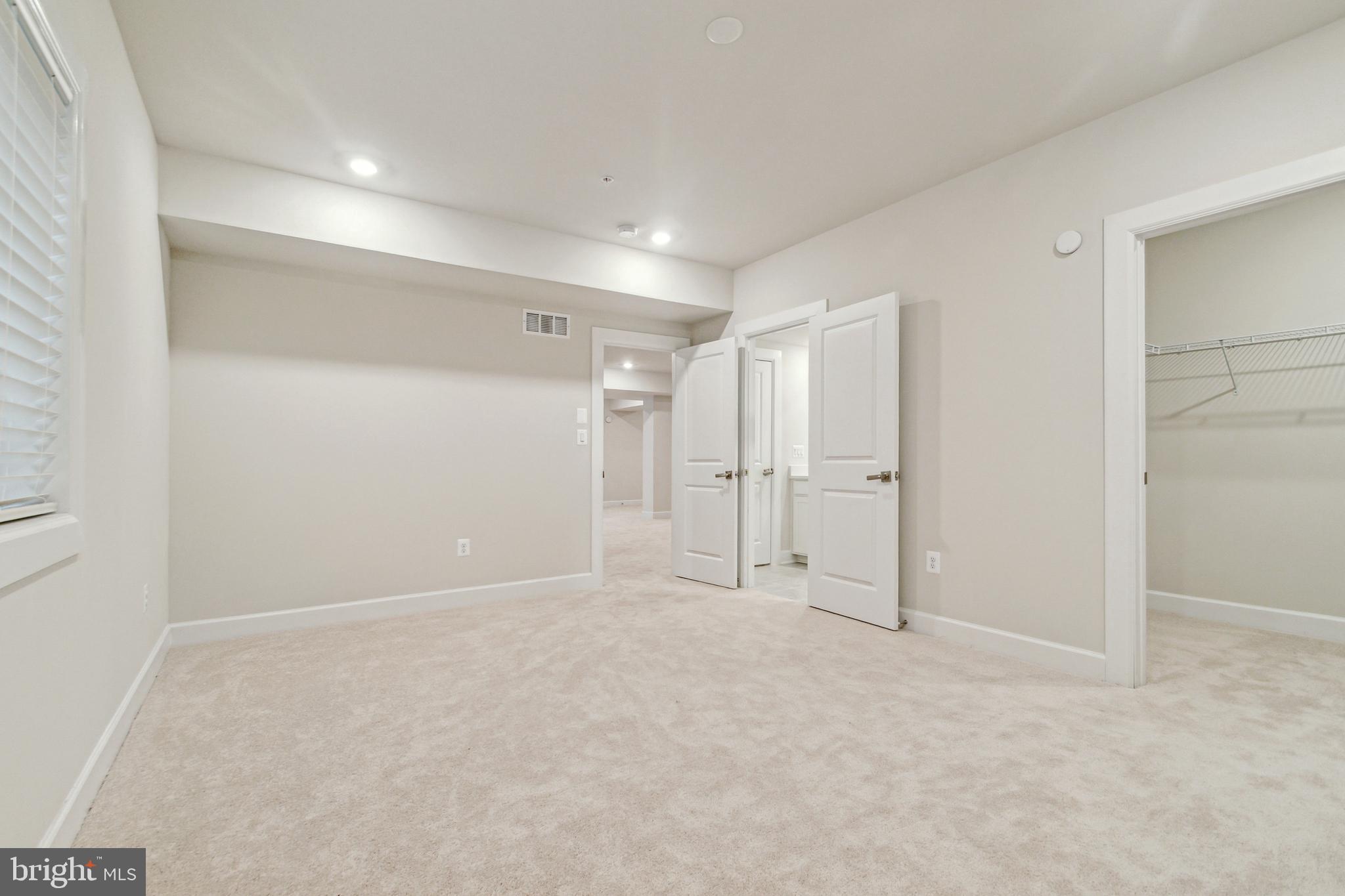 Real estate listing preview #35