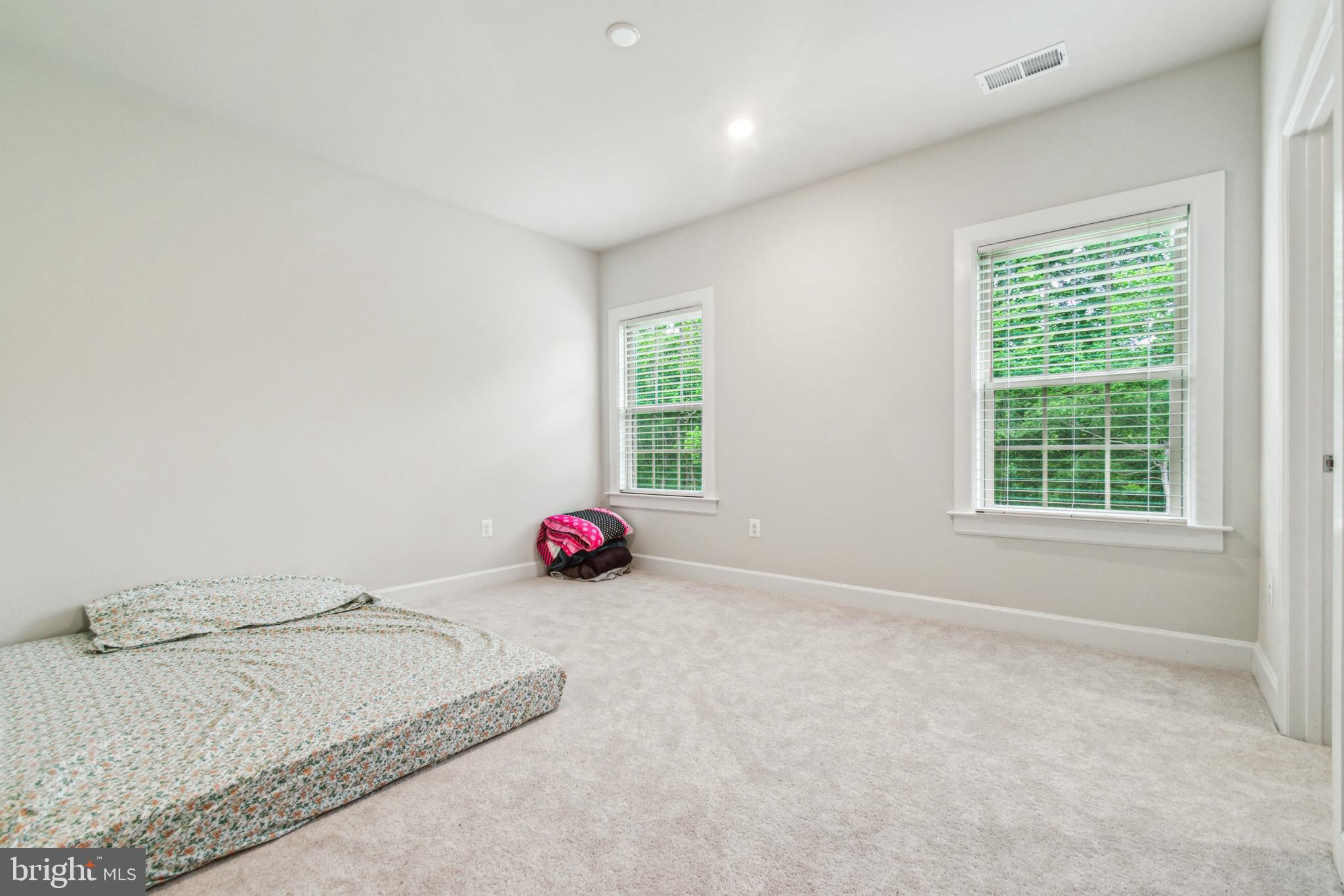 Real estate listing preview #26