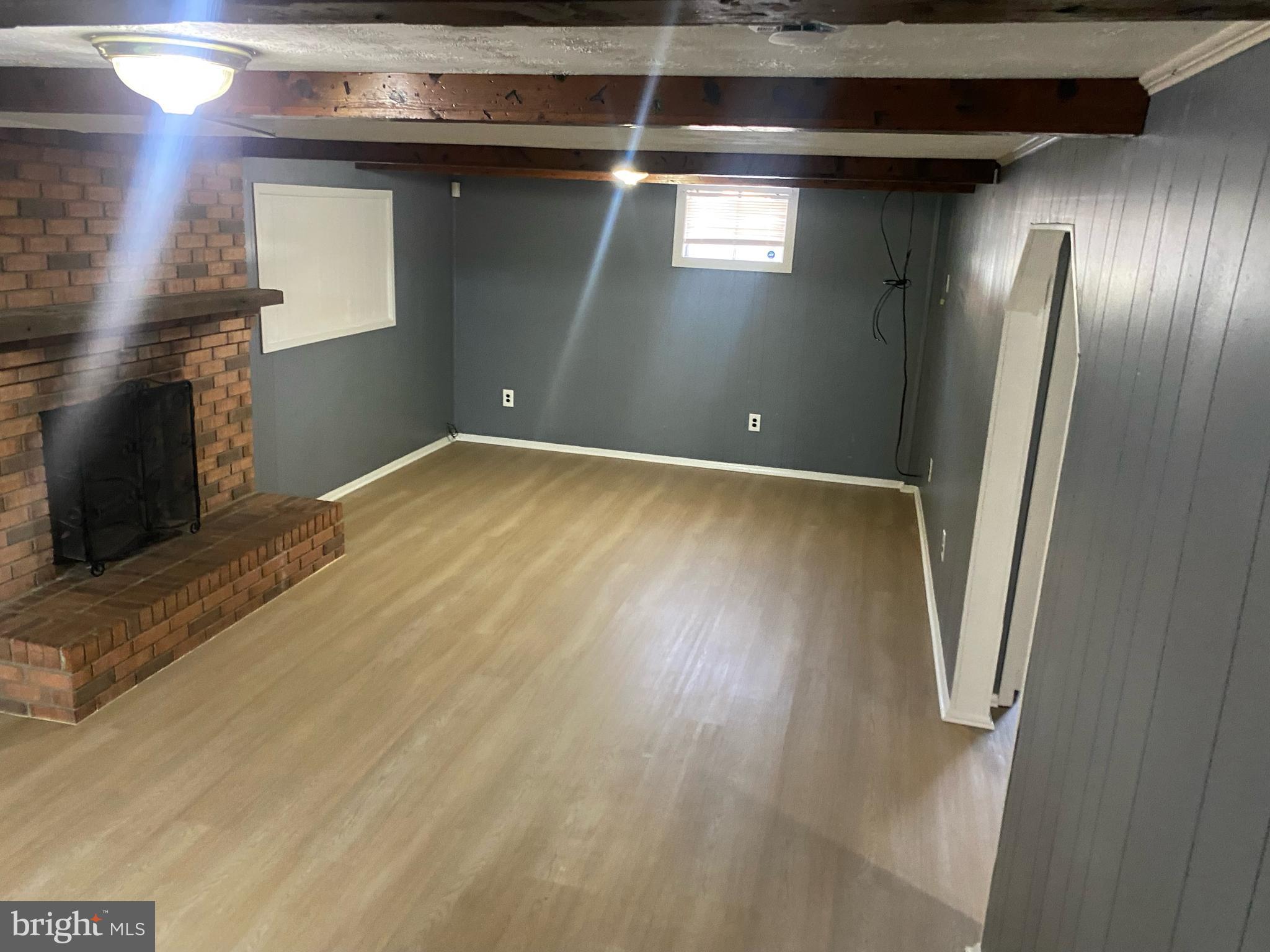 Real estate listing preview #14