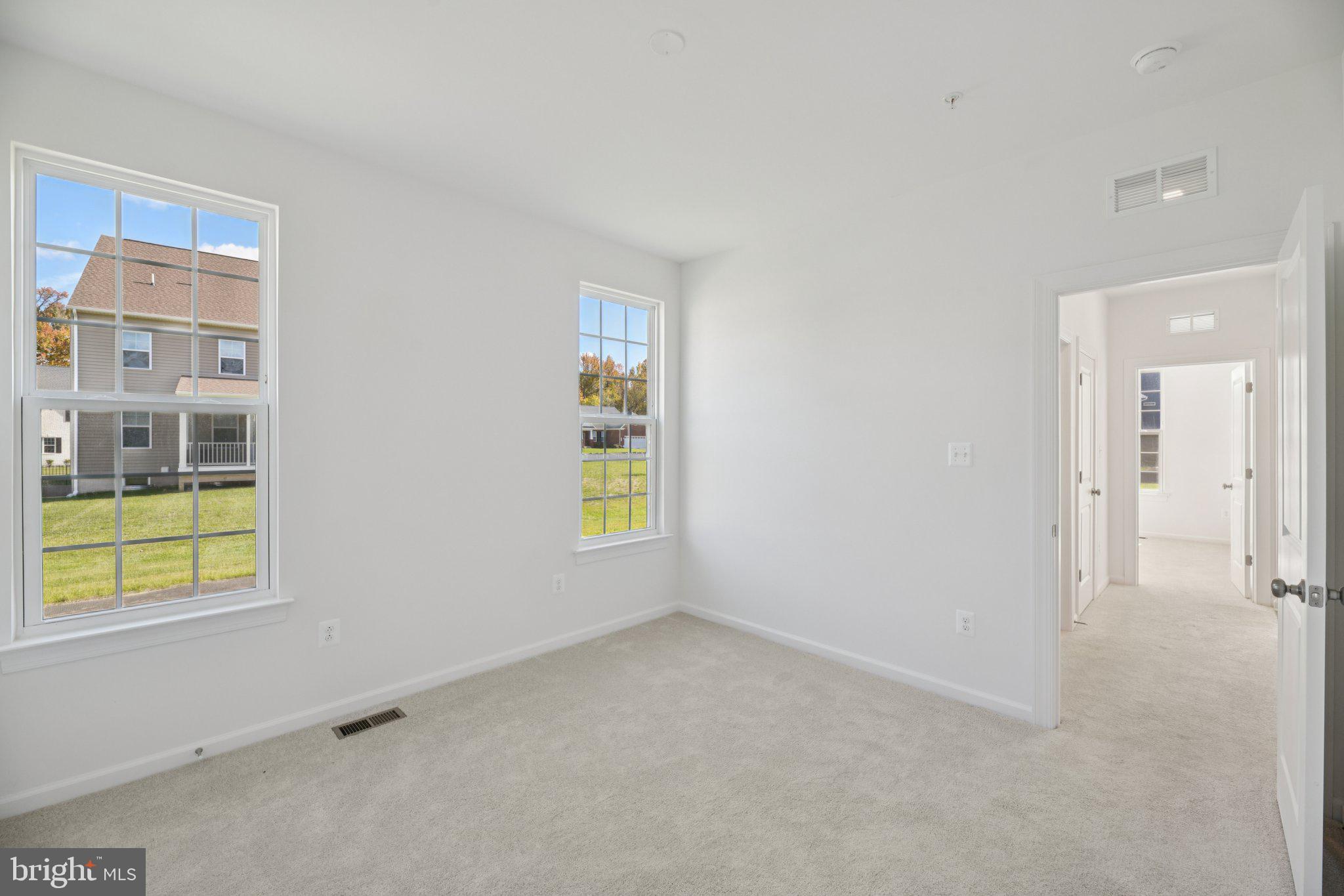 Real estate listing preview #13