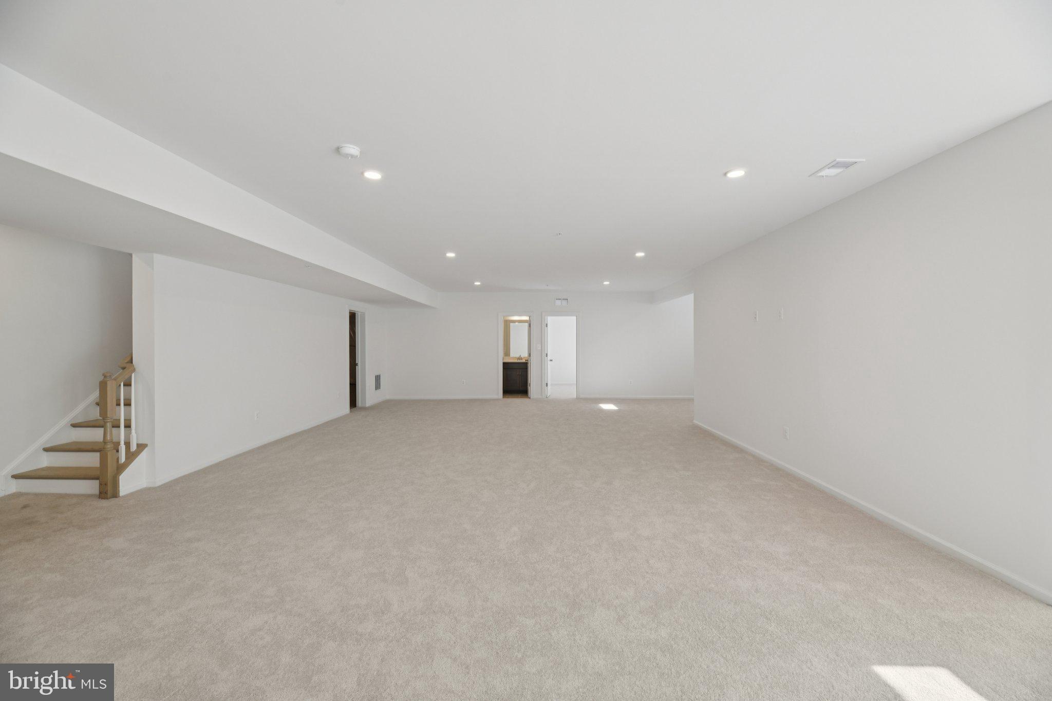 Real estate listing preview #19