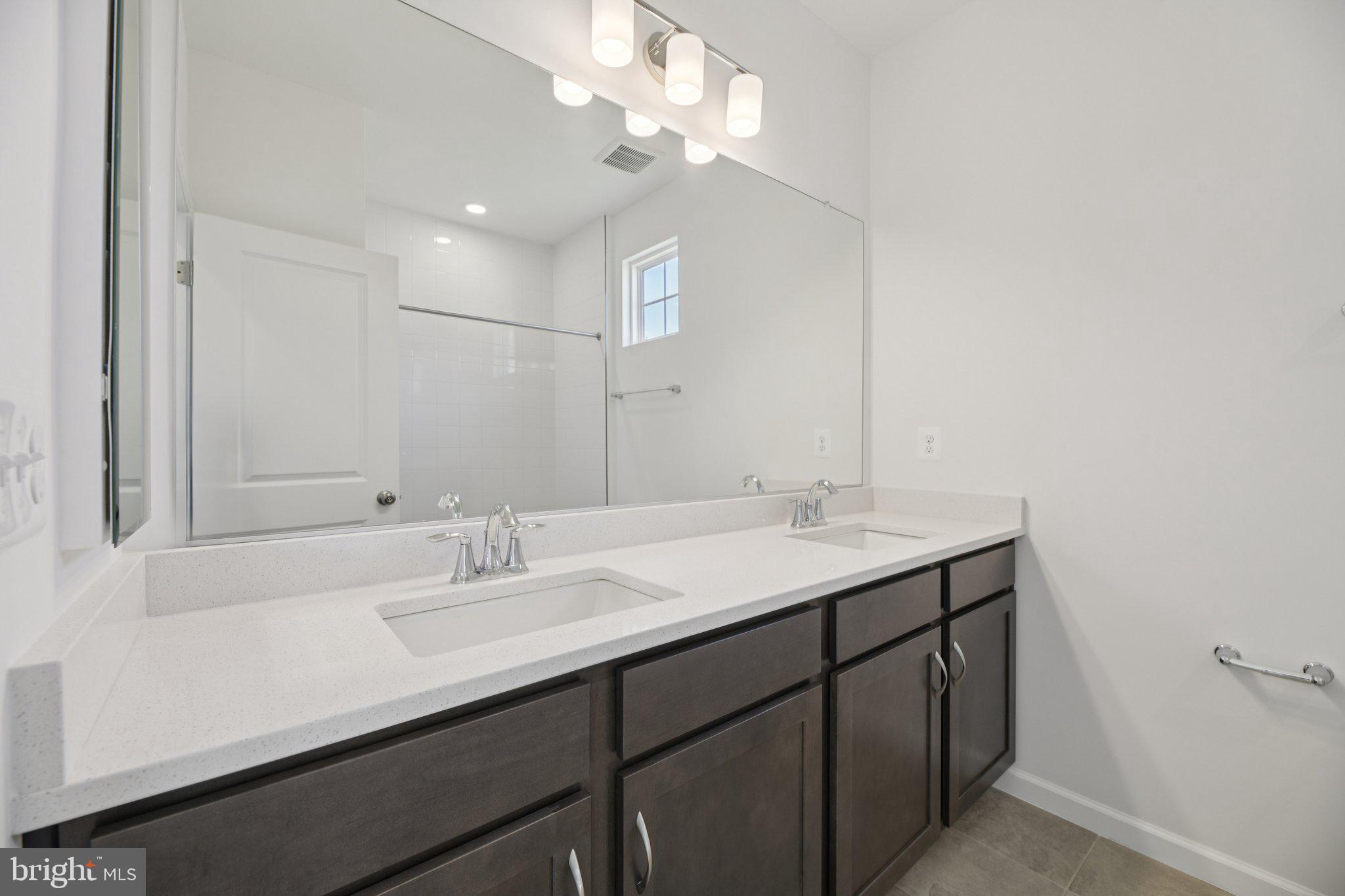 Real estate listing preview #17