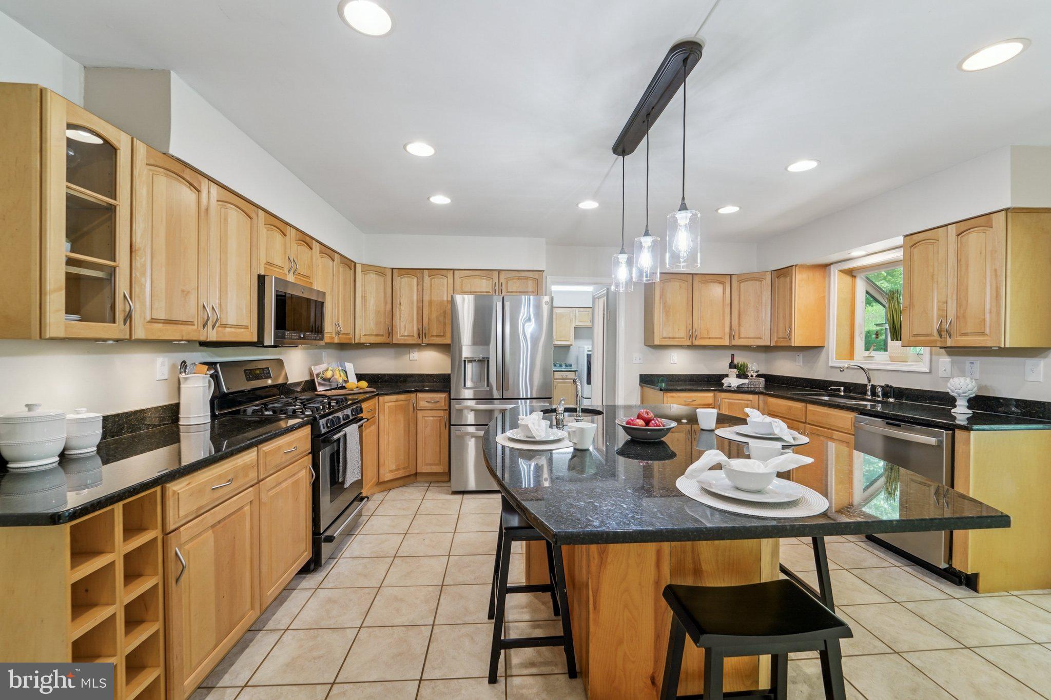 Real estate listing preview #14