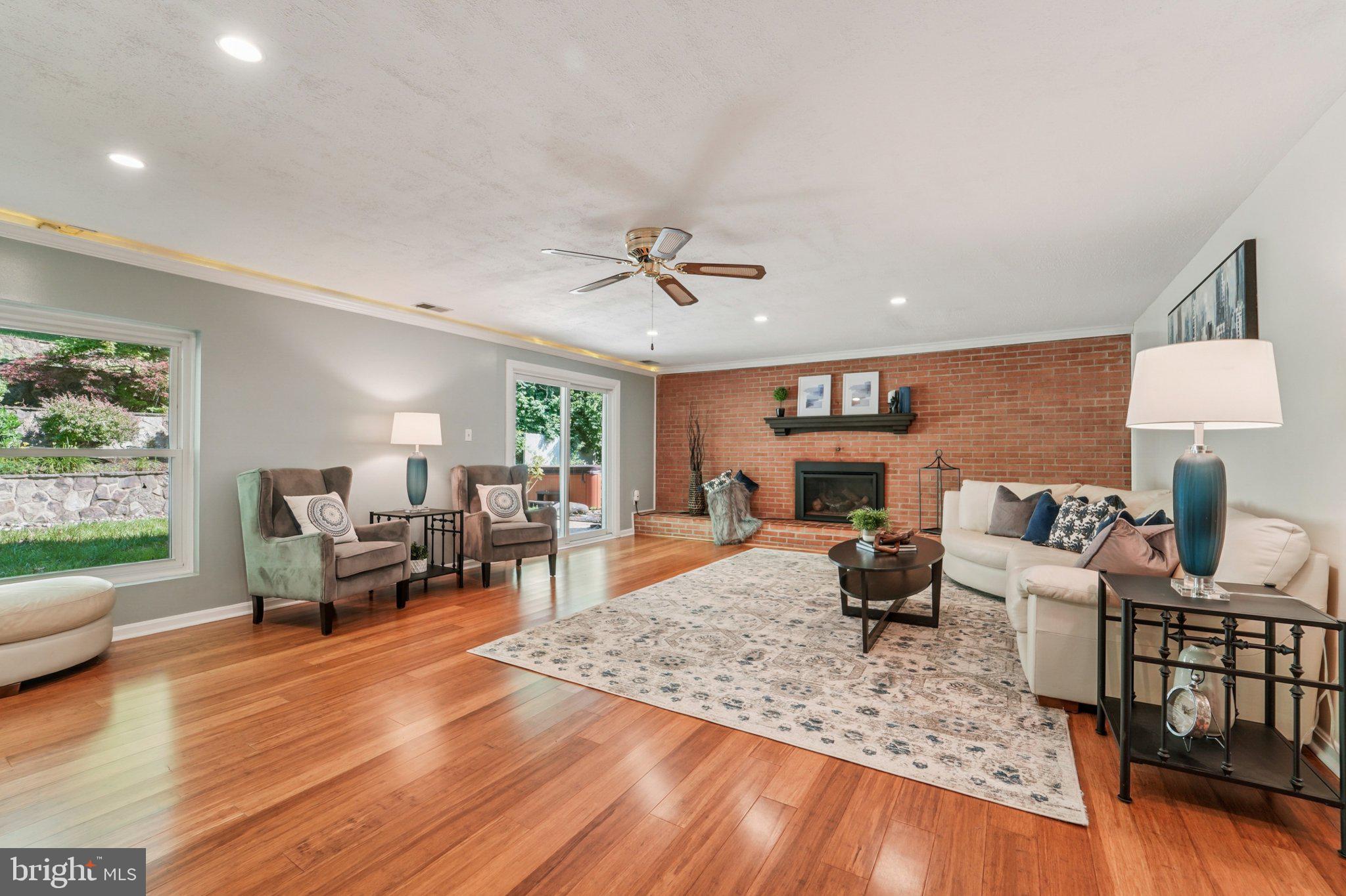 Real estate listing preview #10