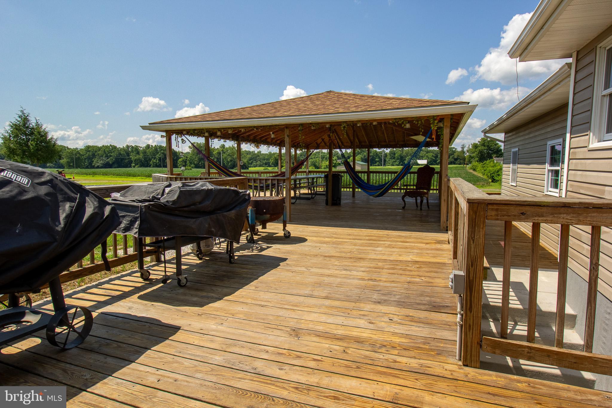 Real estate listing preview #17