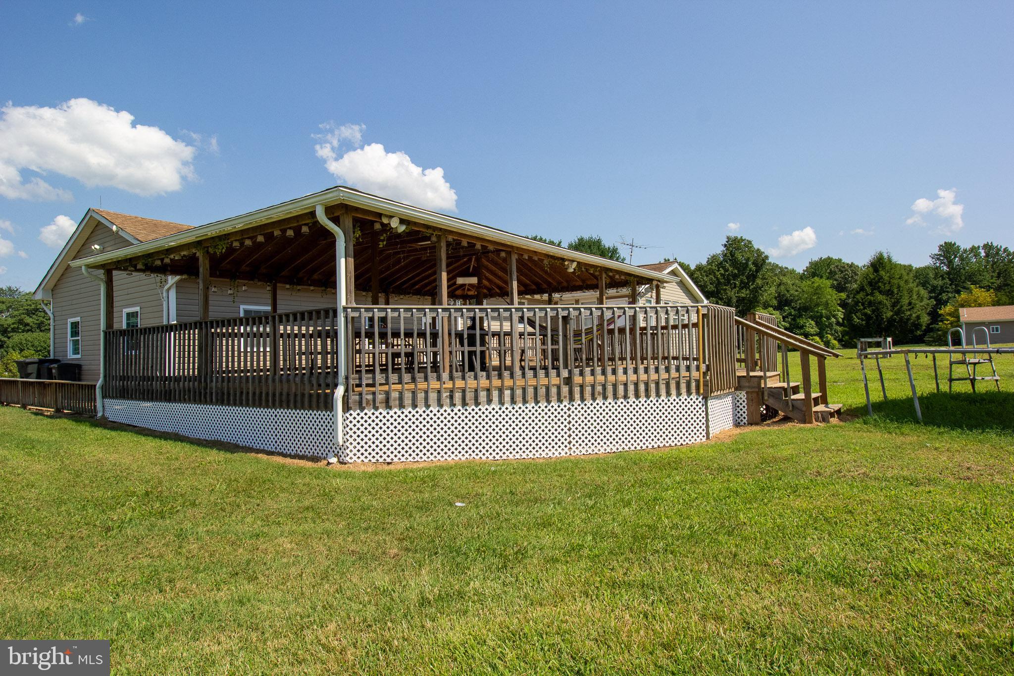 Real estate listing preview #18