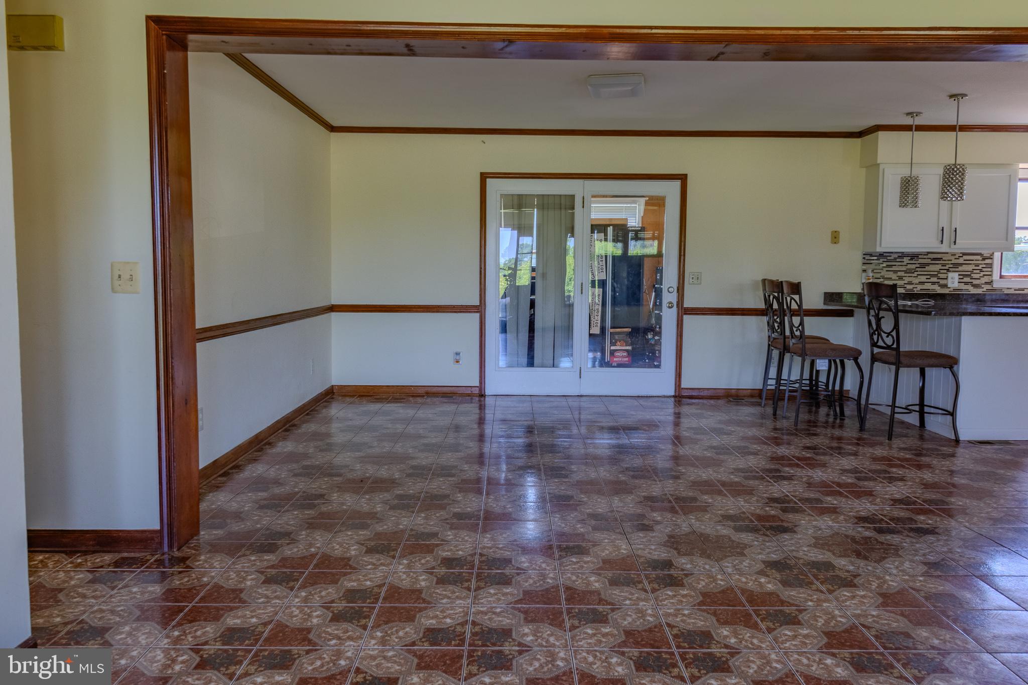 Real estate listing preview #8