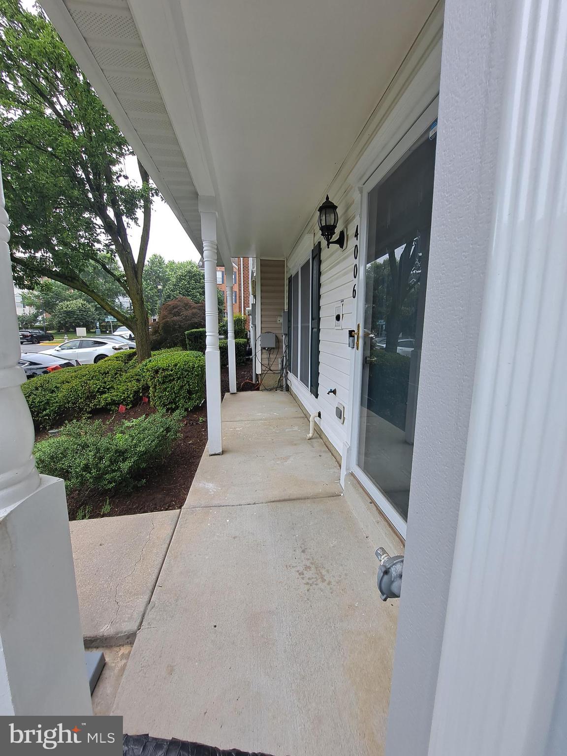 Real estate listing preview #6