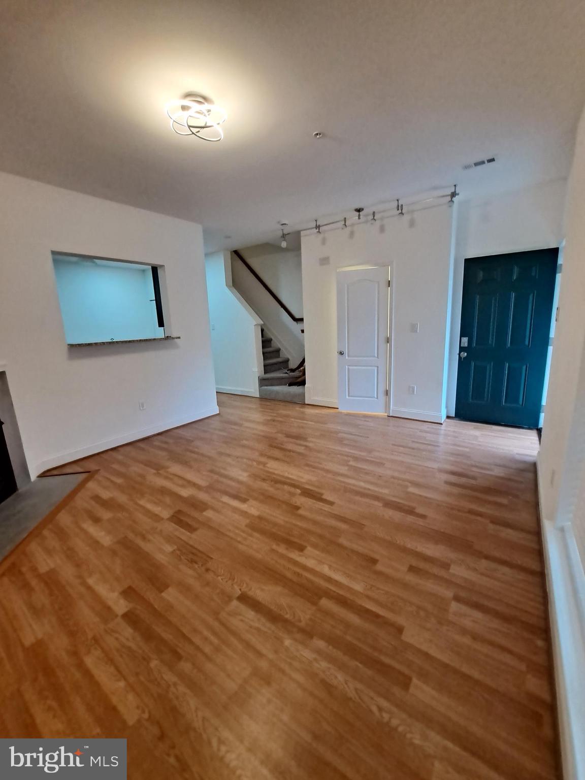 Real estate listing preview #36