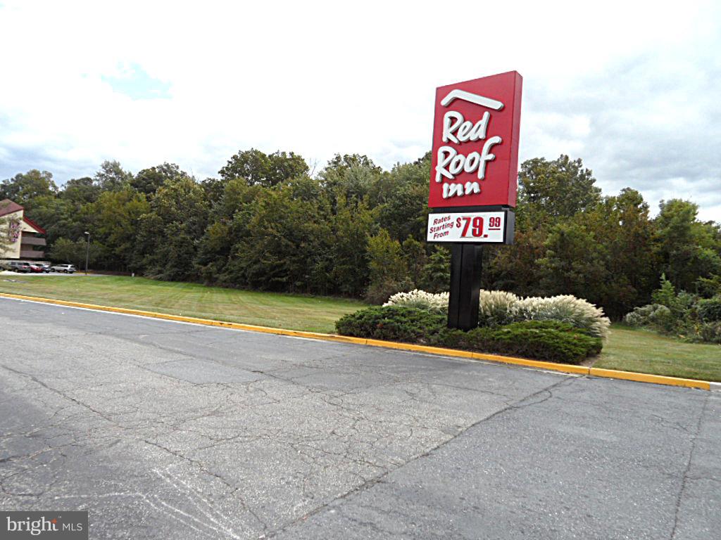 Real estate listing preview #2