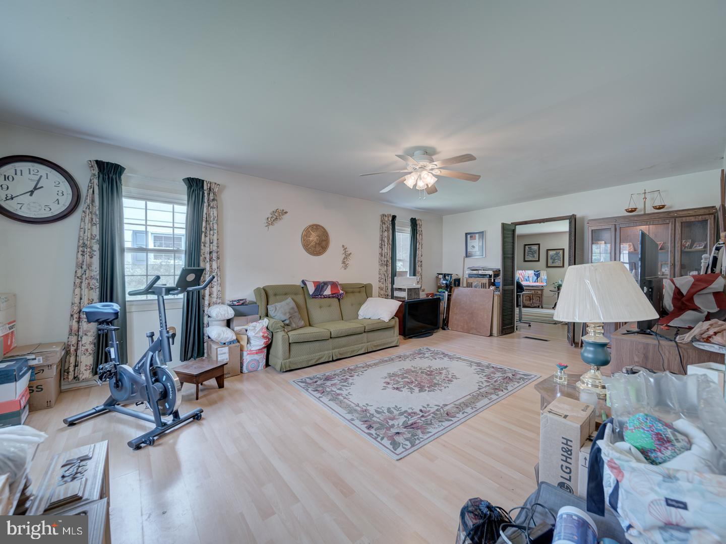 Real estate listing preview #10