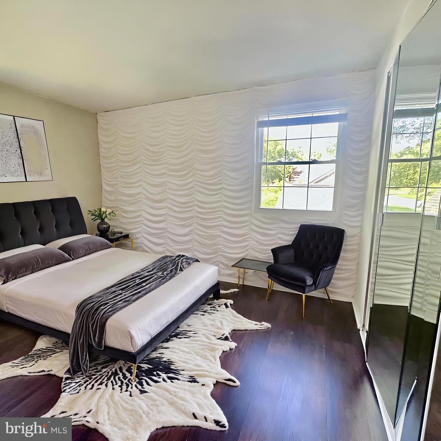 Real estate listing preview #14