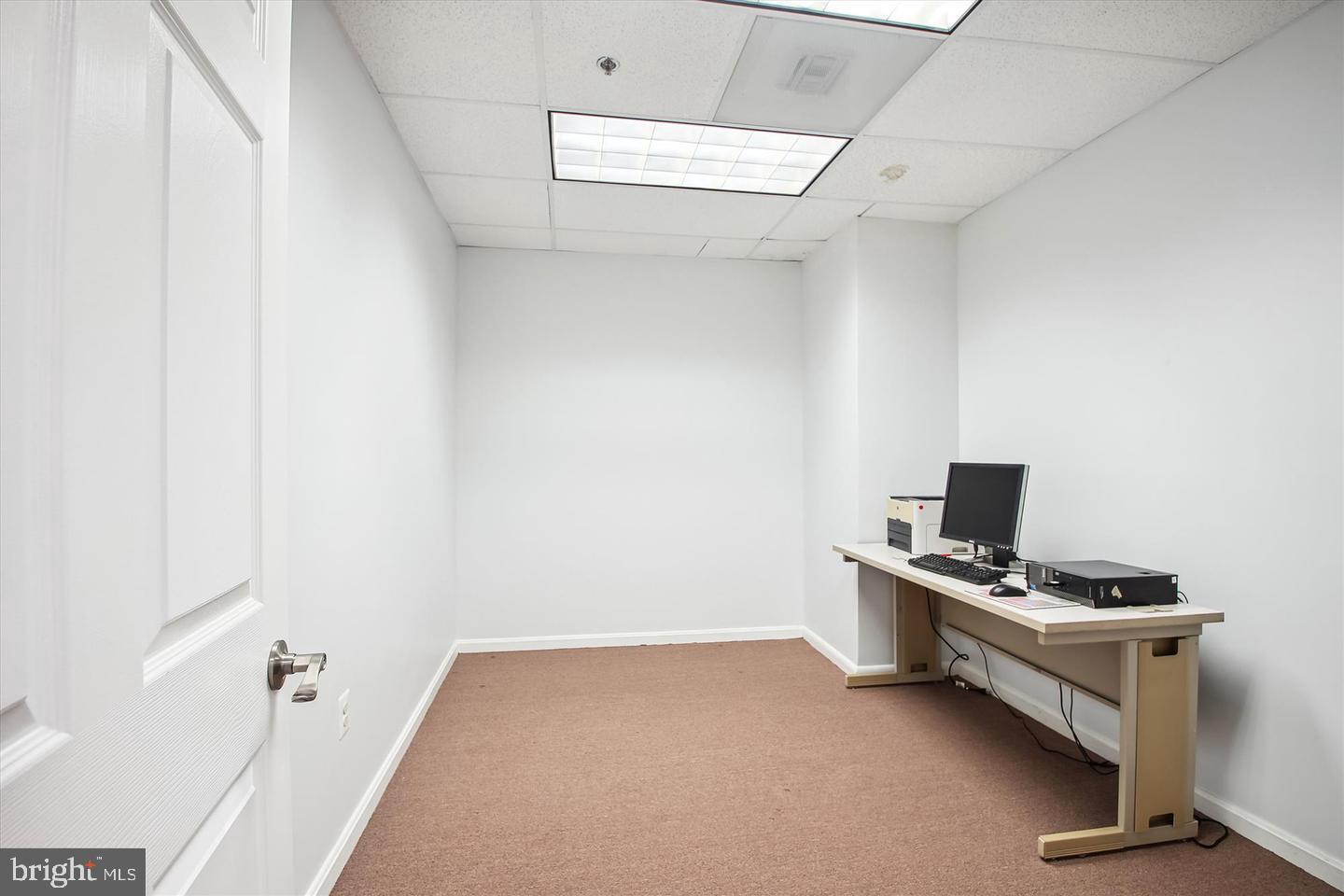 Real estate listing preview #8