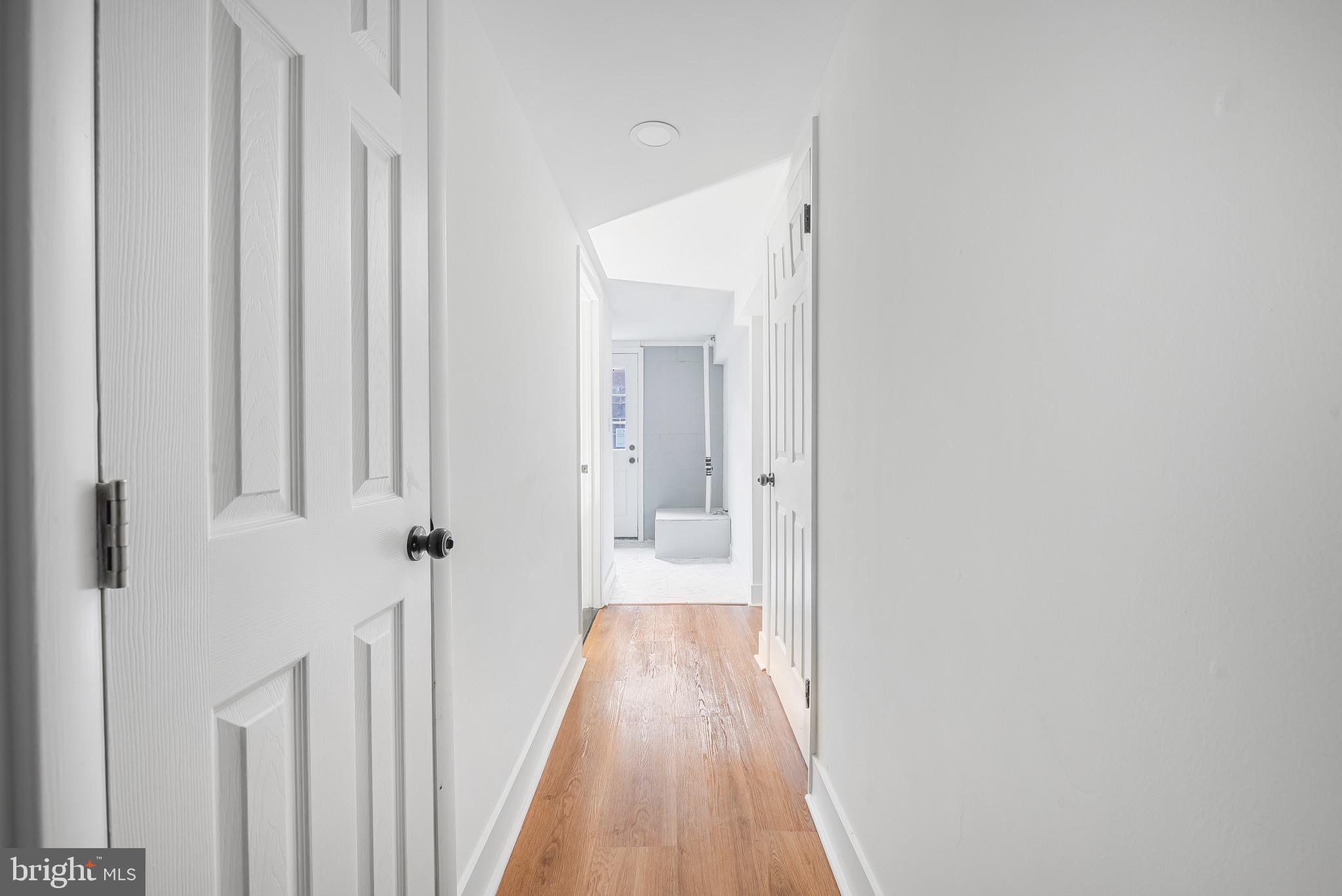 Real estate listing preview #24