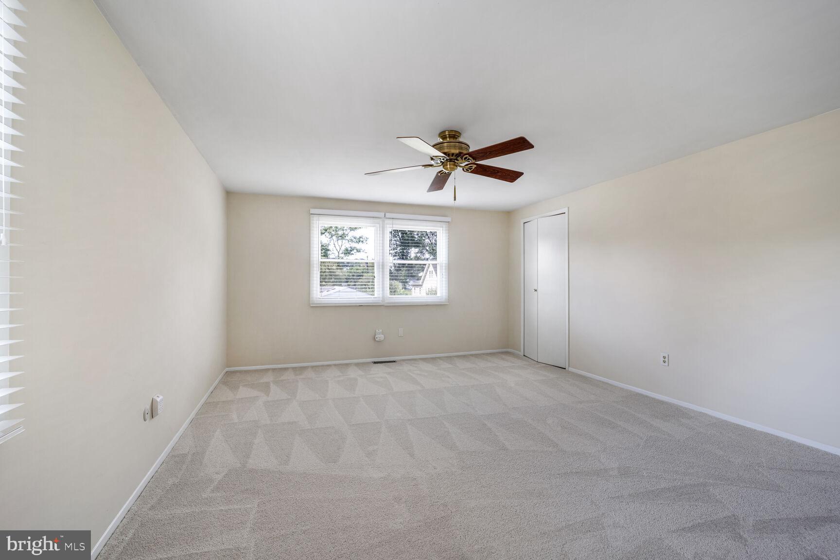 Real estate listing preview #24