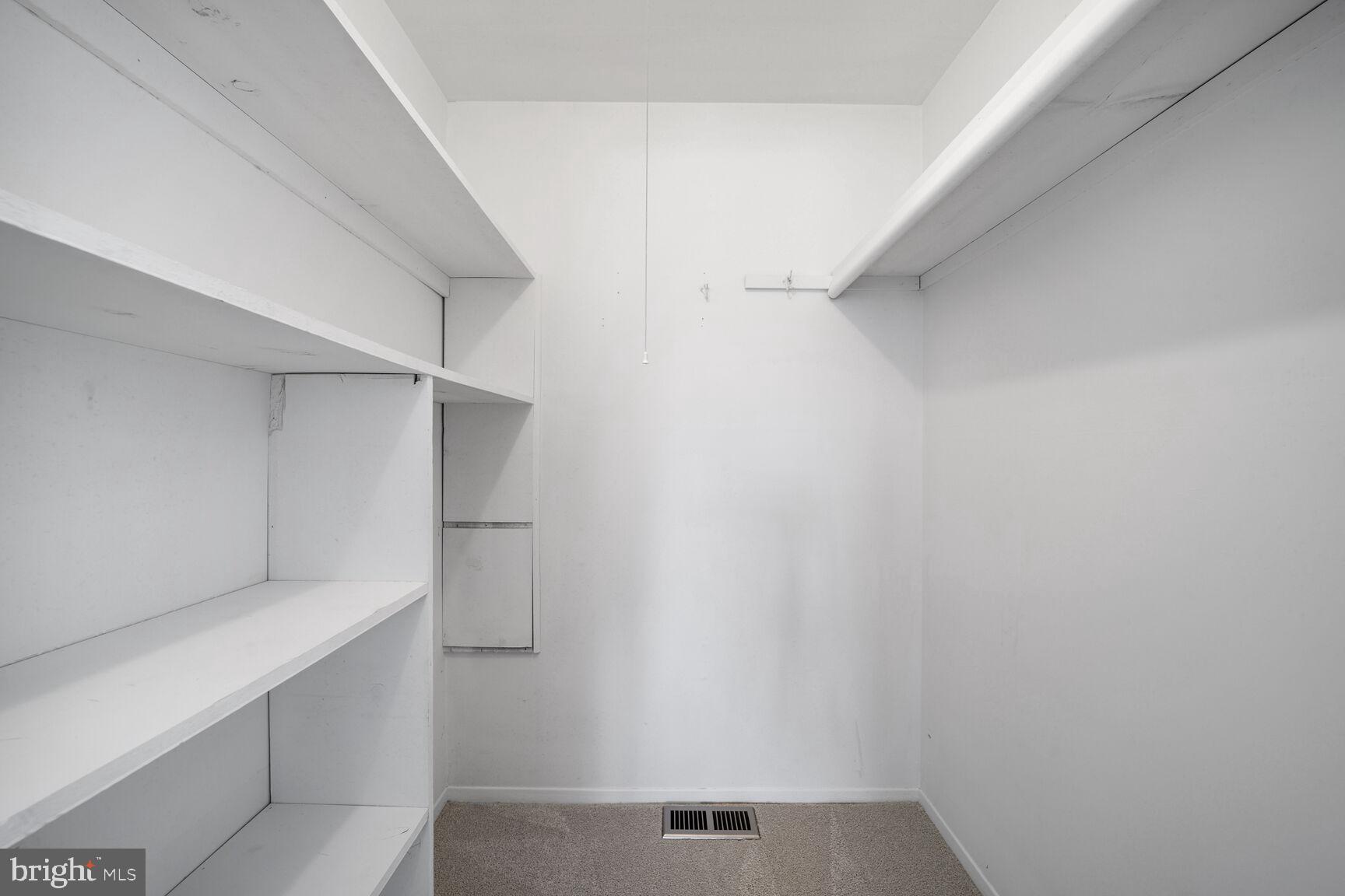 Real estate listing preview #22