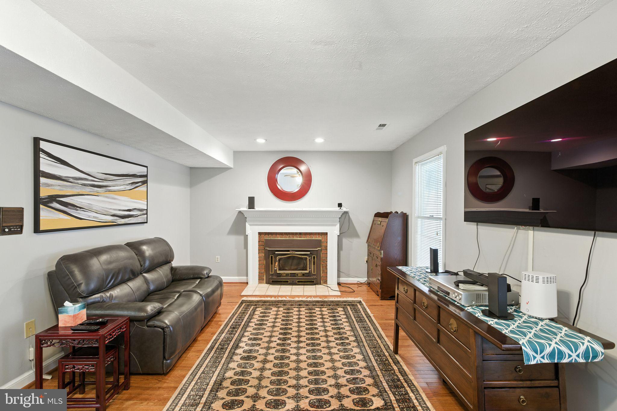 Real estate listing preview #17