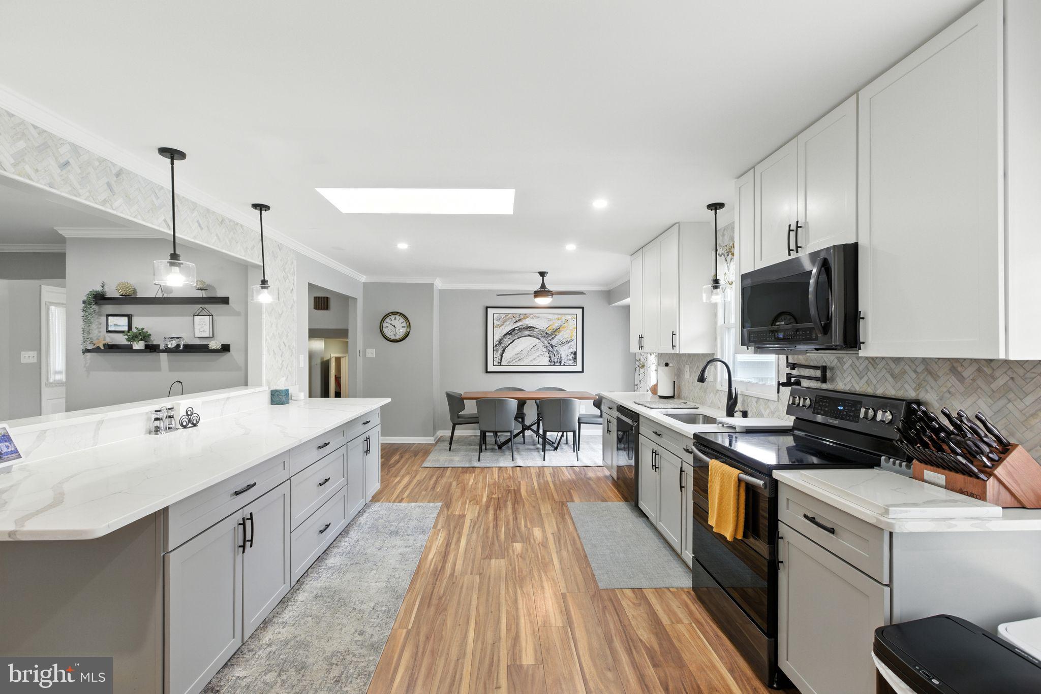 Real estate listing preview #11