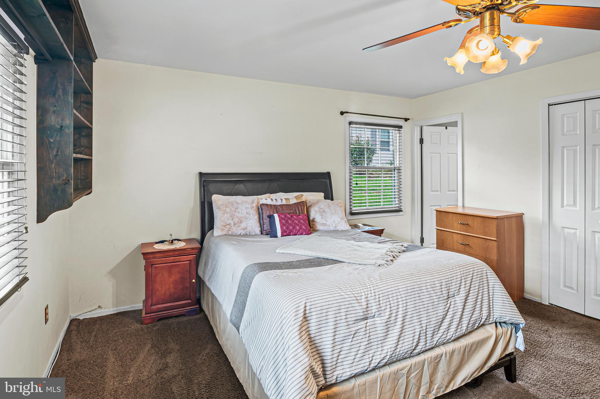 Real estate listing preview #18