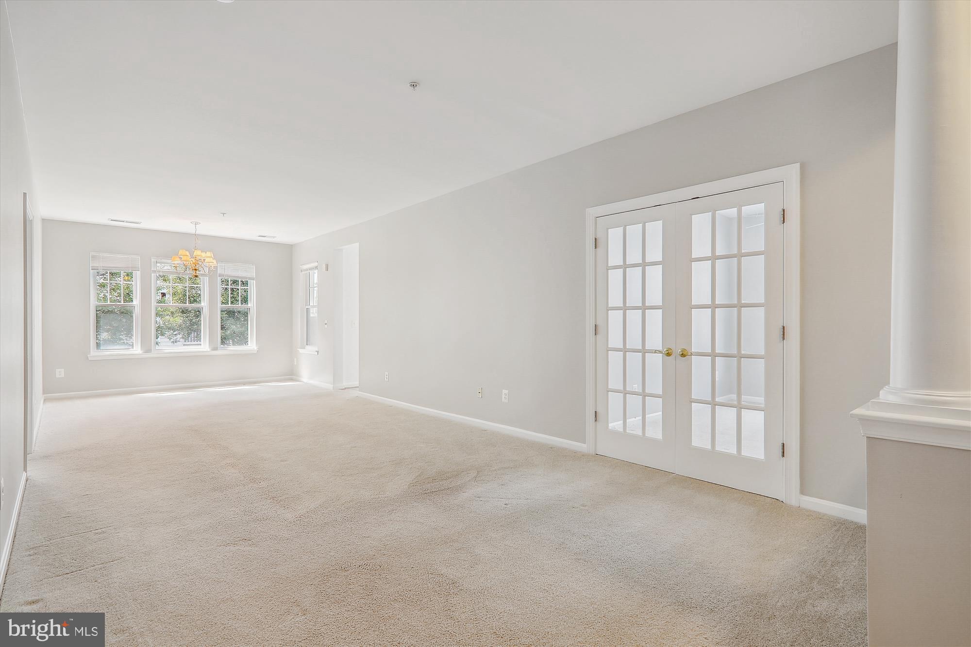 Real estate listing preview #12