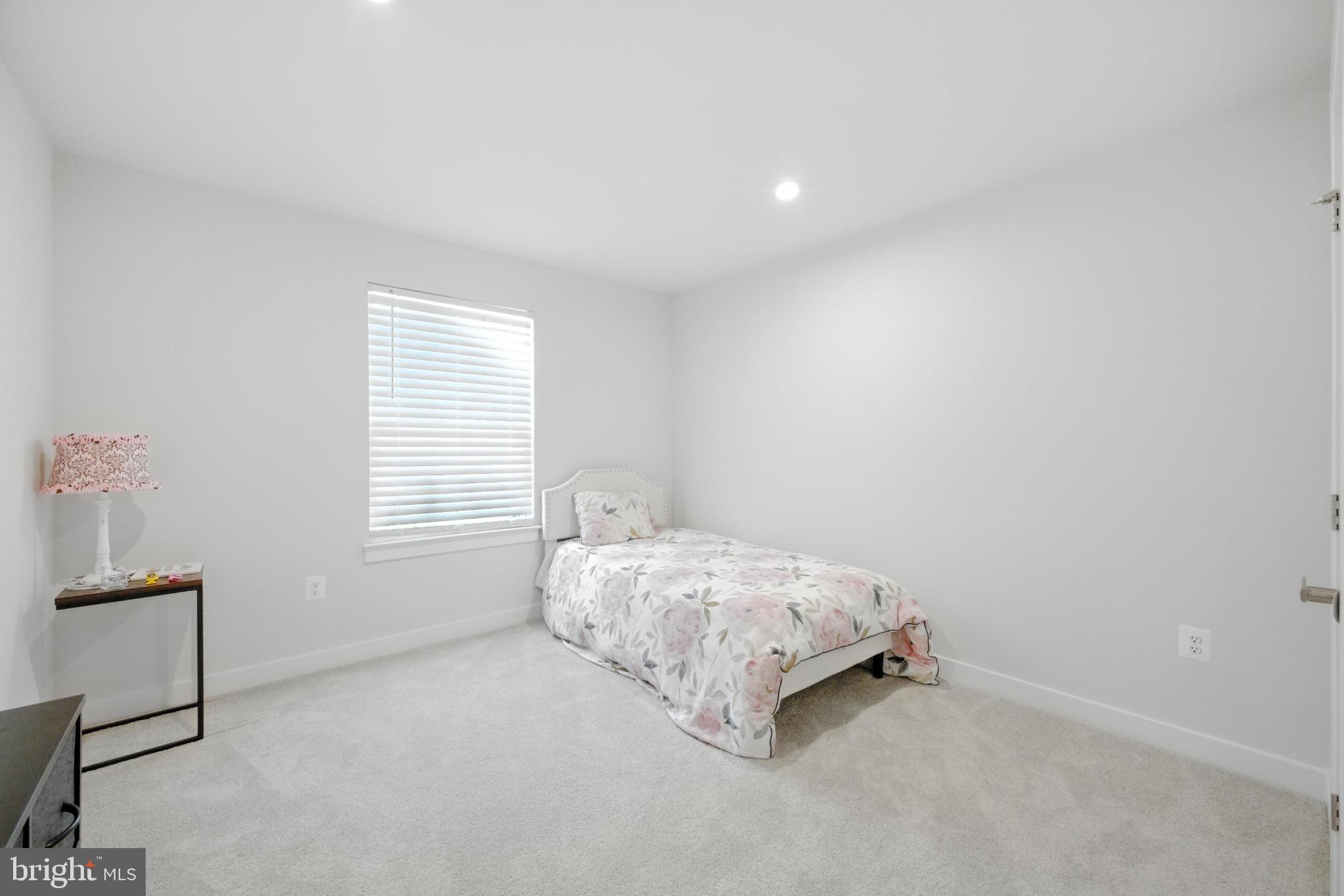 Real estate listing preview #20